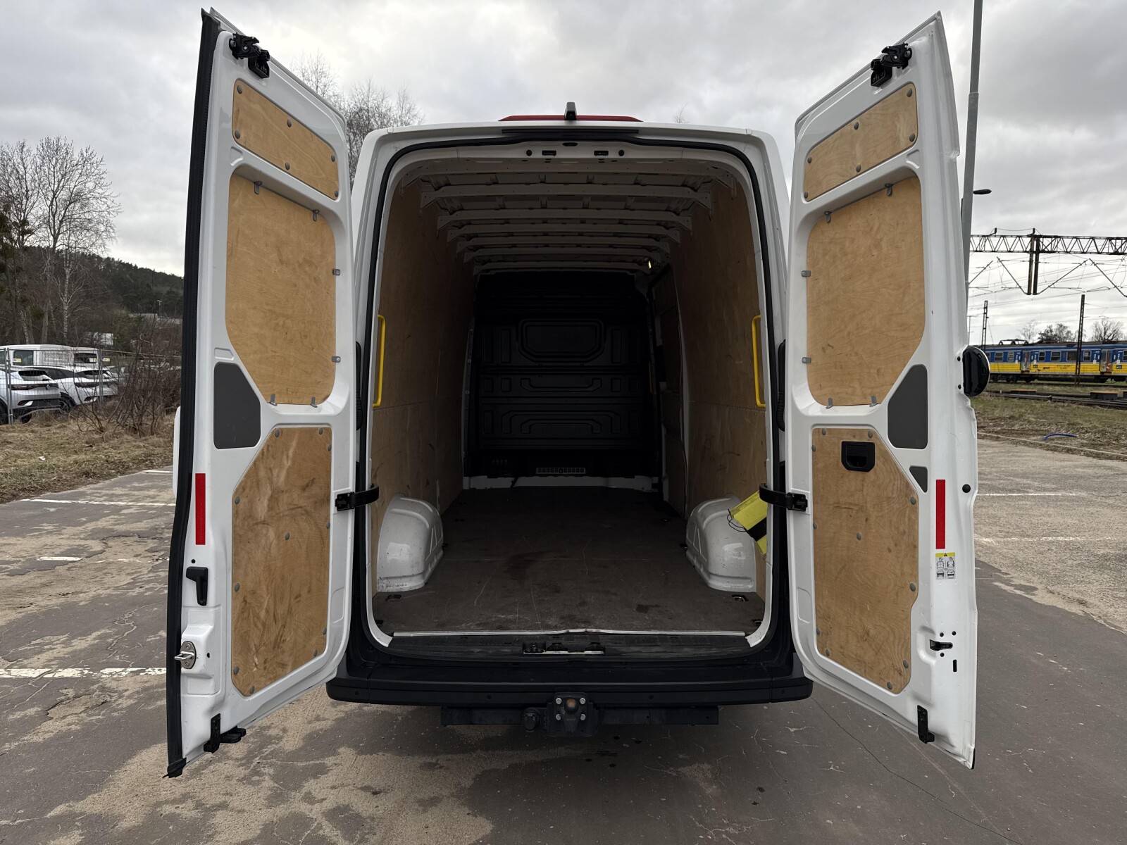 Volkswagen Crafter - zdjęcie 33