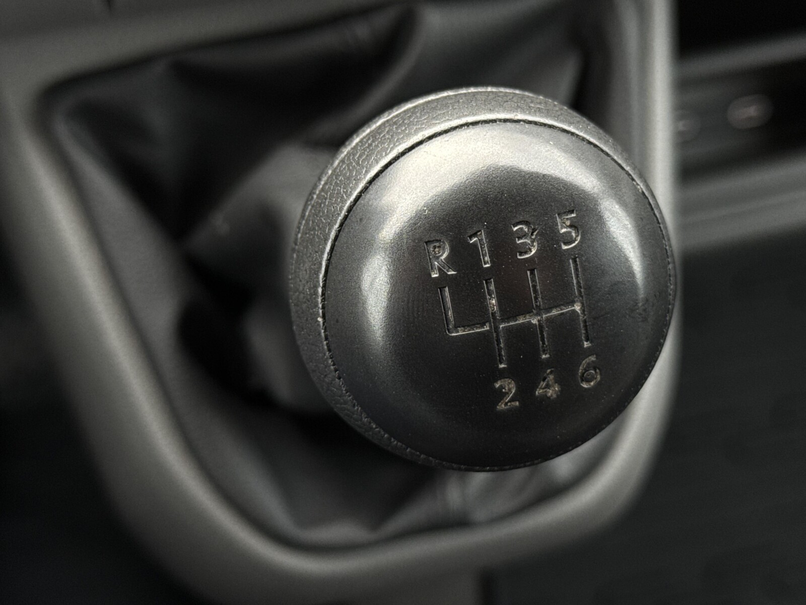 Volkswagen Crafter - zdjęcie 25