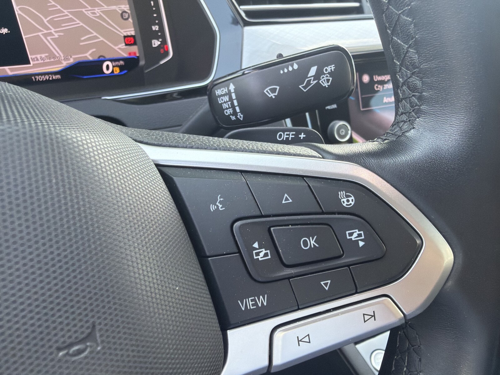 Volkswagen Passat - zdjęcie 17