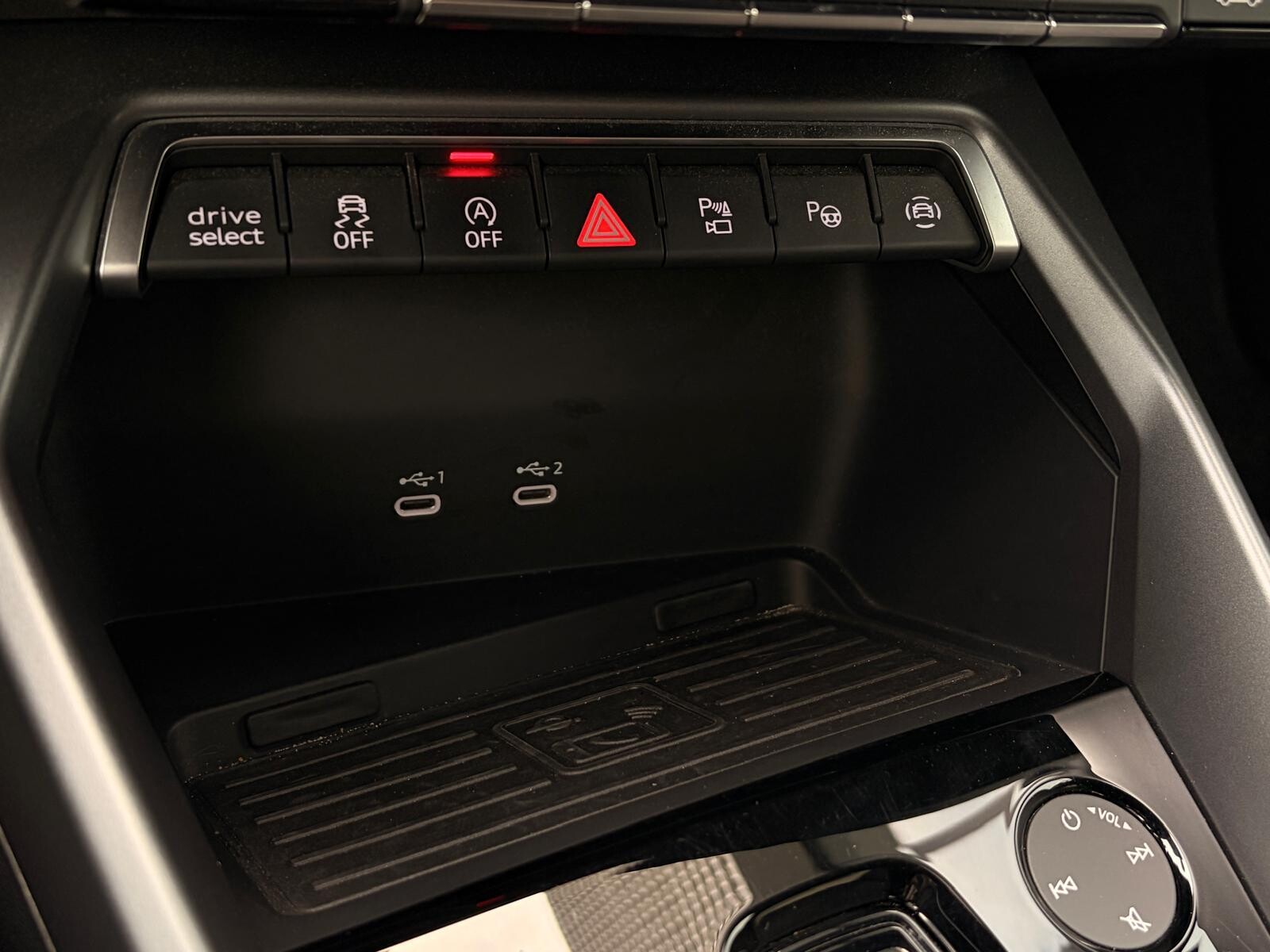 Audi A3 Sportback - zdjęcie 37