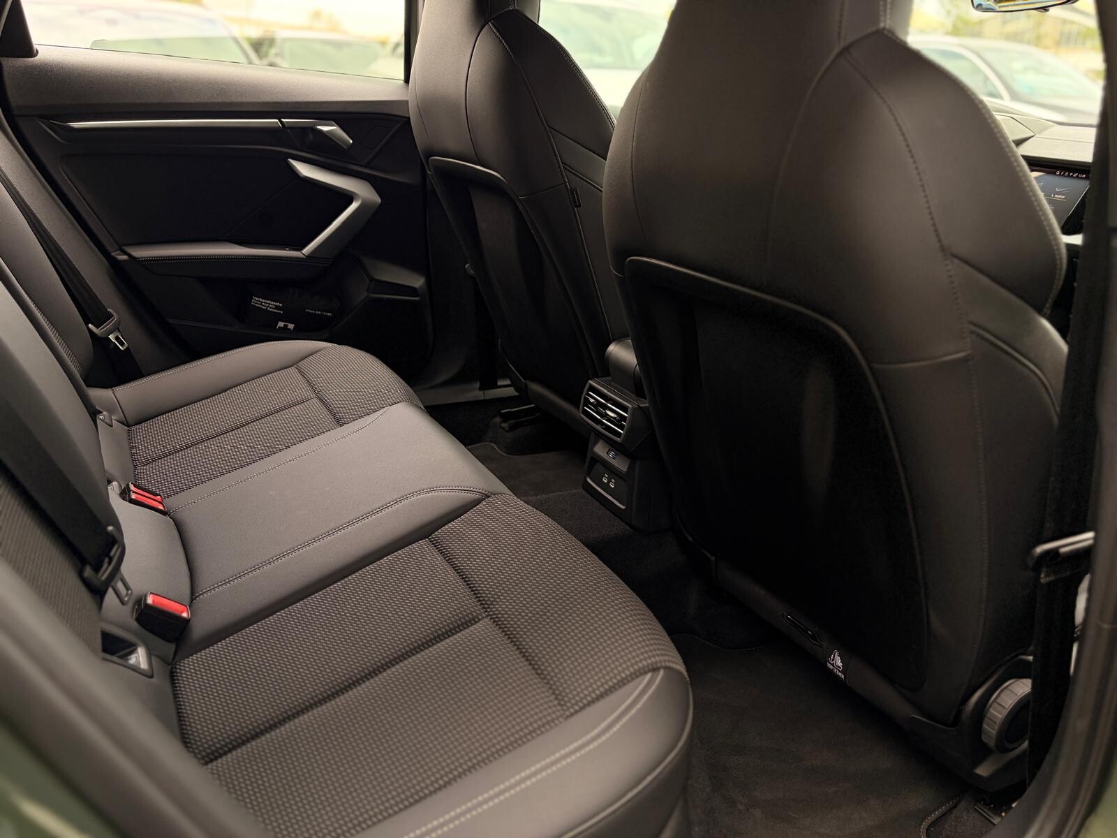 Audi A3 Sportback - zdjęcie 20