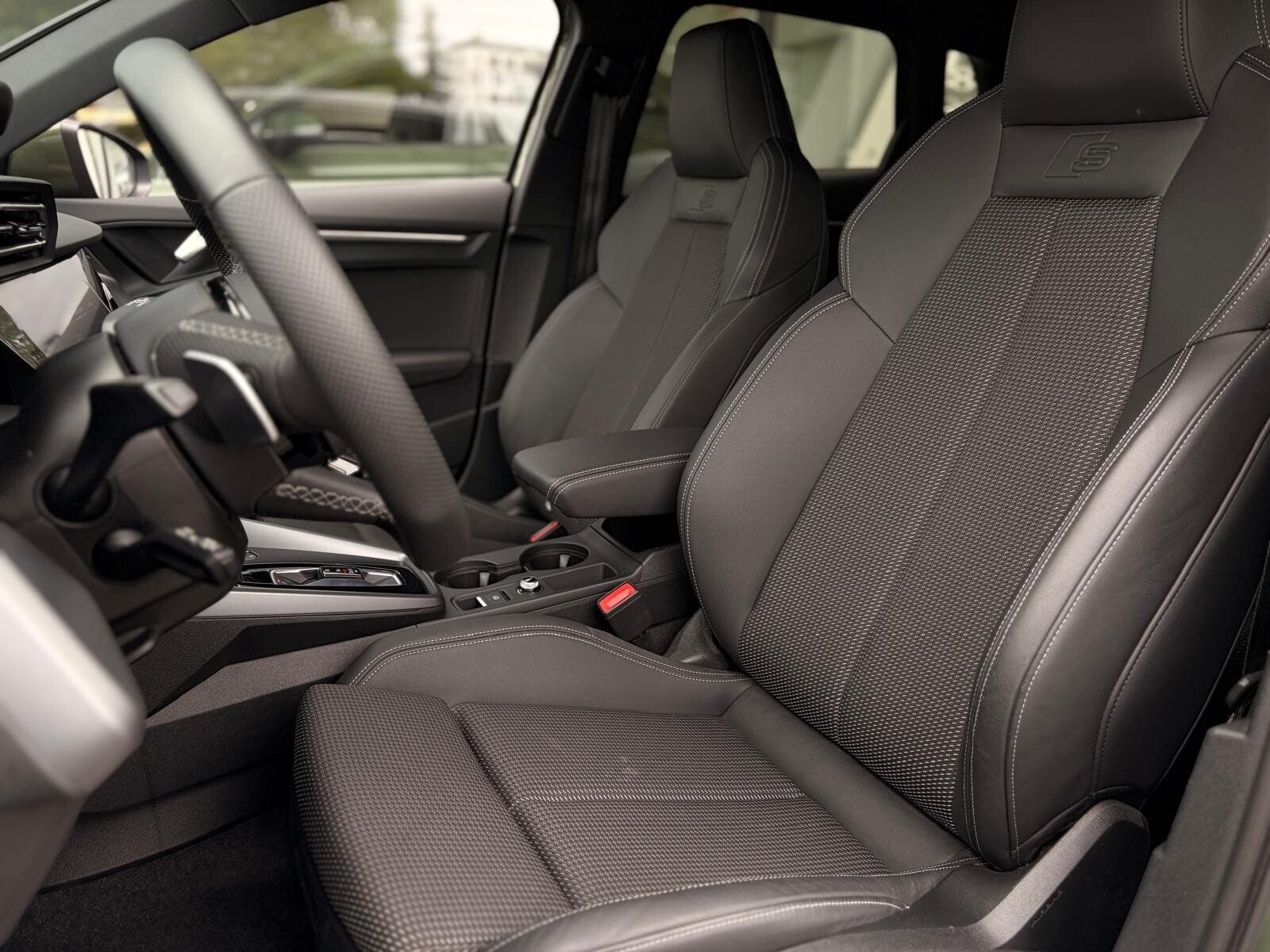 Audi A3 Sportback - zdjęcie 15