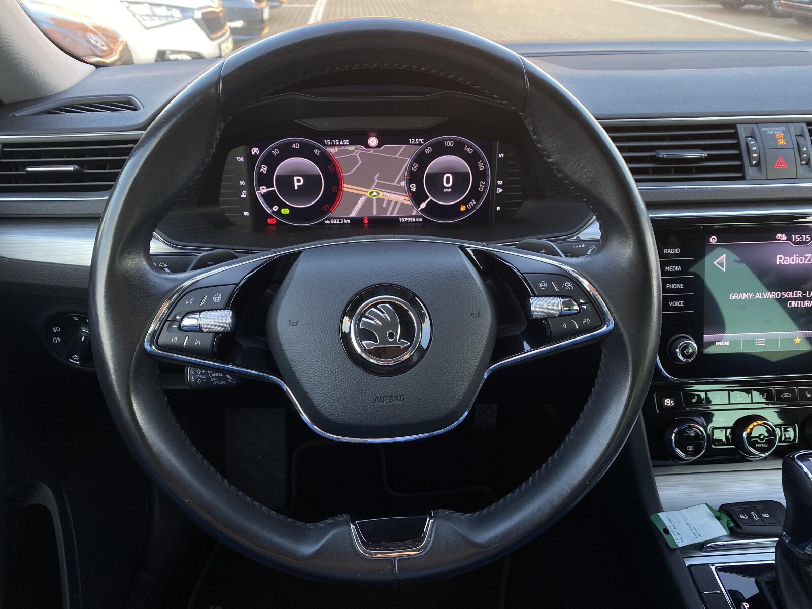 Škoda Superb - zdjęcie 20