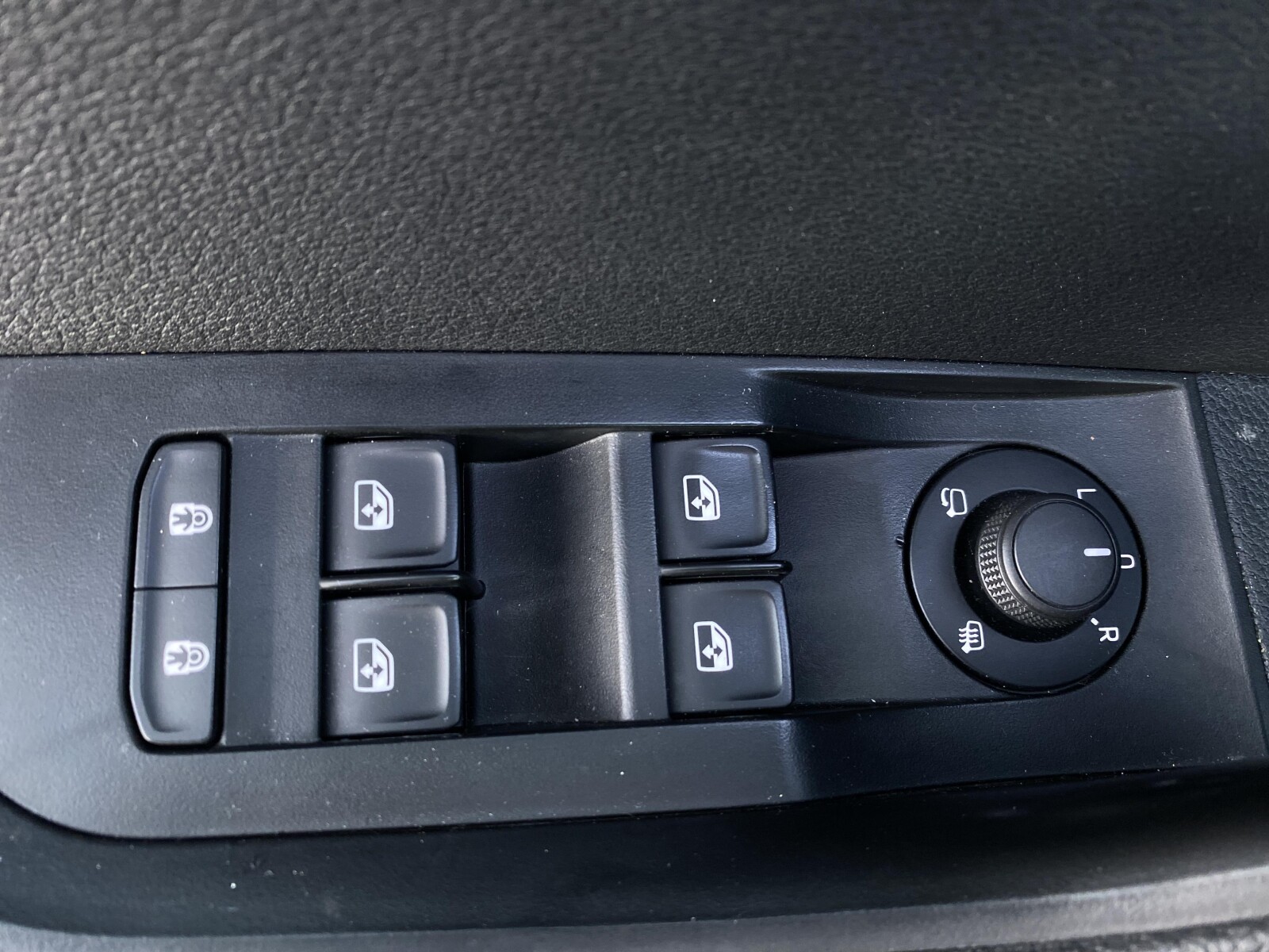 Škoda Superb - zdjęcie 10