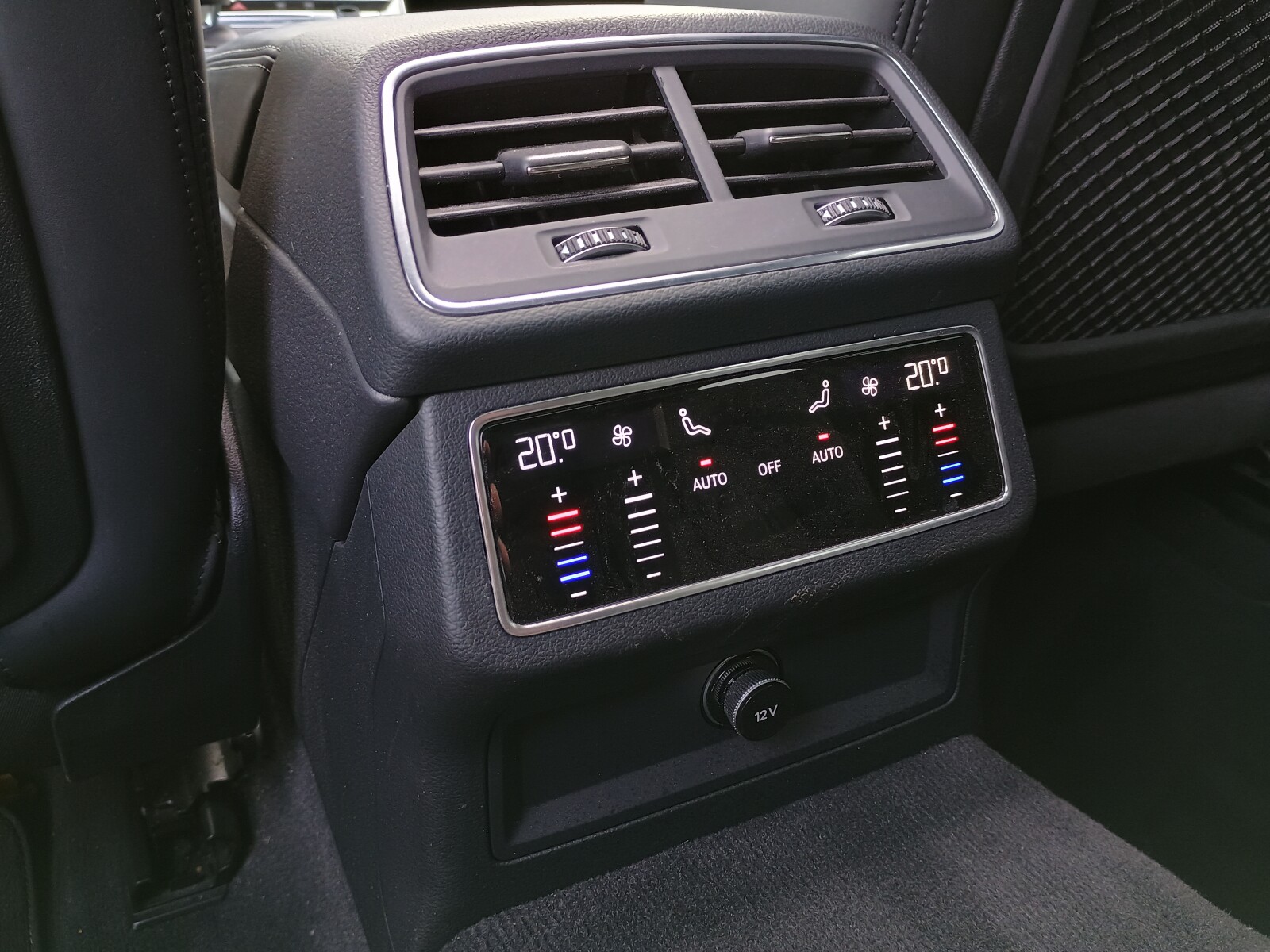 Audi A6 Avant - zdjęcie 13