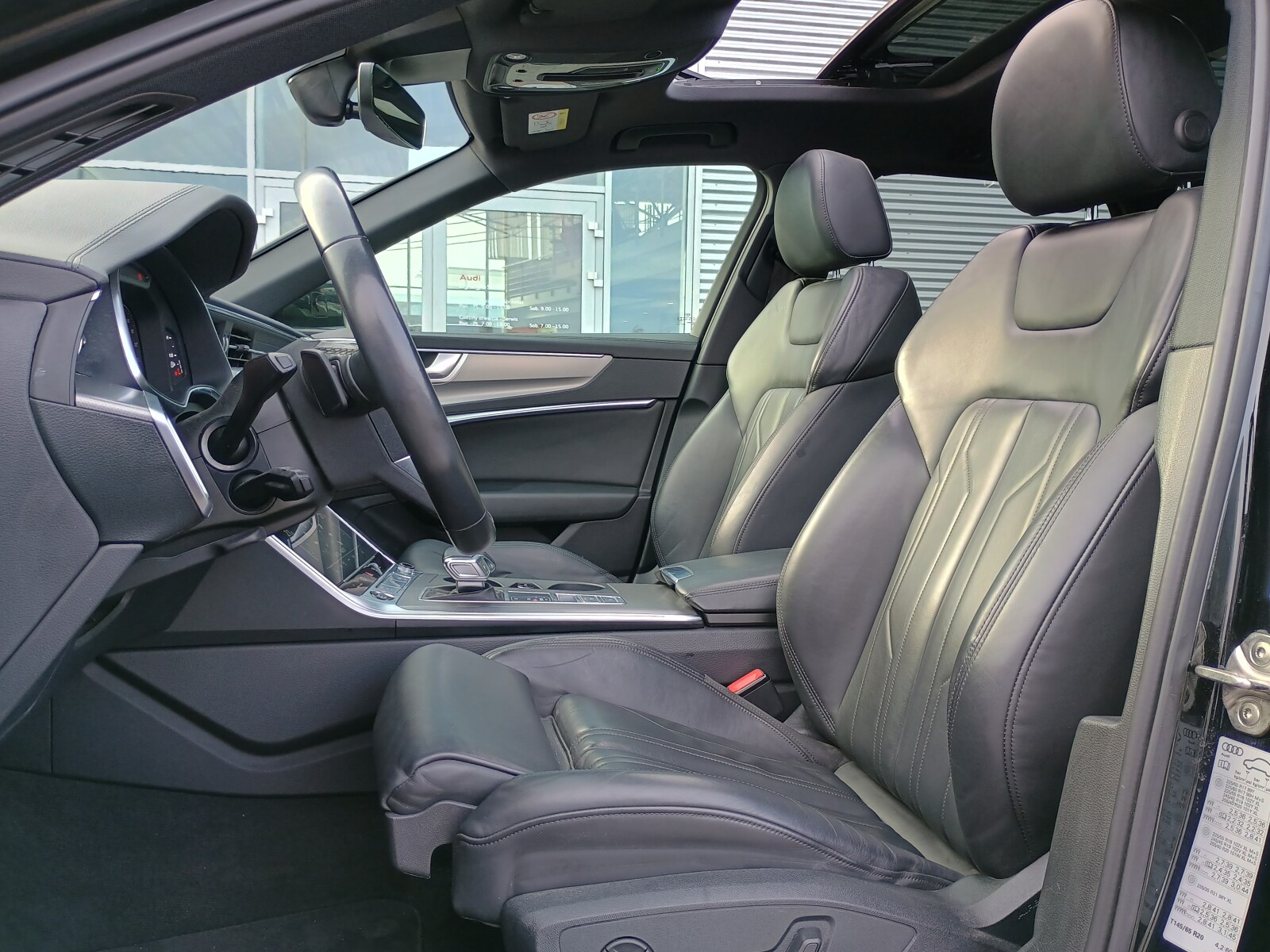 Audi A6 Avant - zdjęcie 20