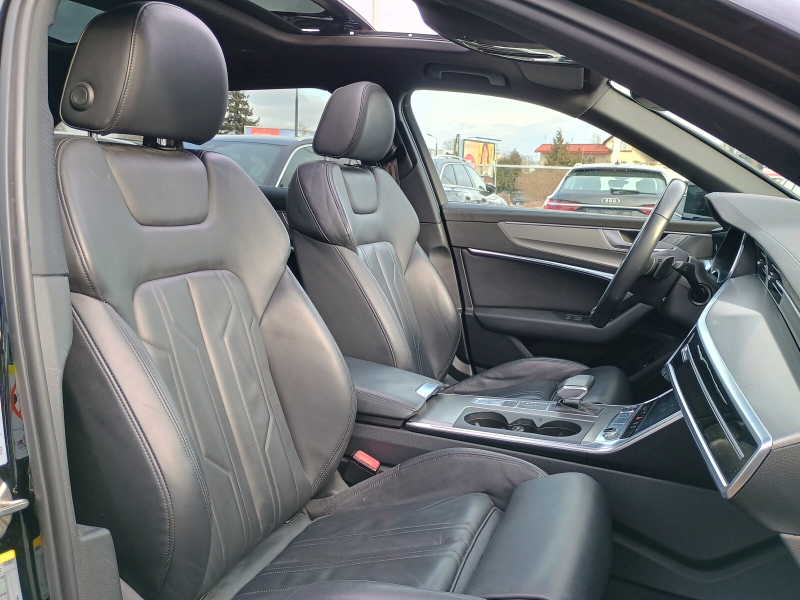 Audi A6 Avant - zdjęcie 22