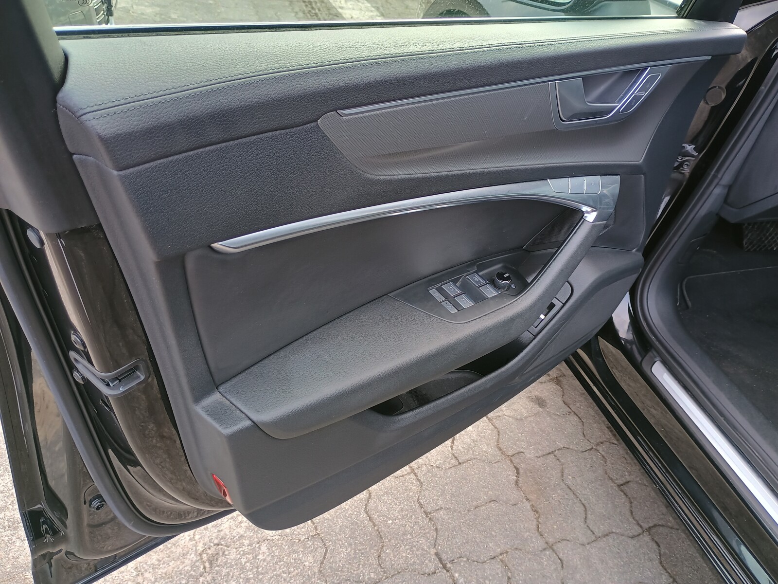 Audi A6 Avant - zdjęcie 18