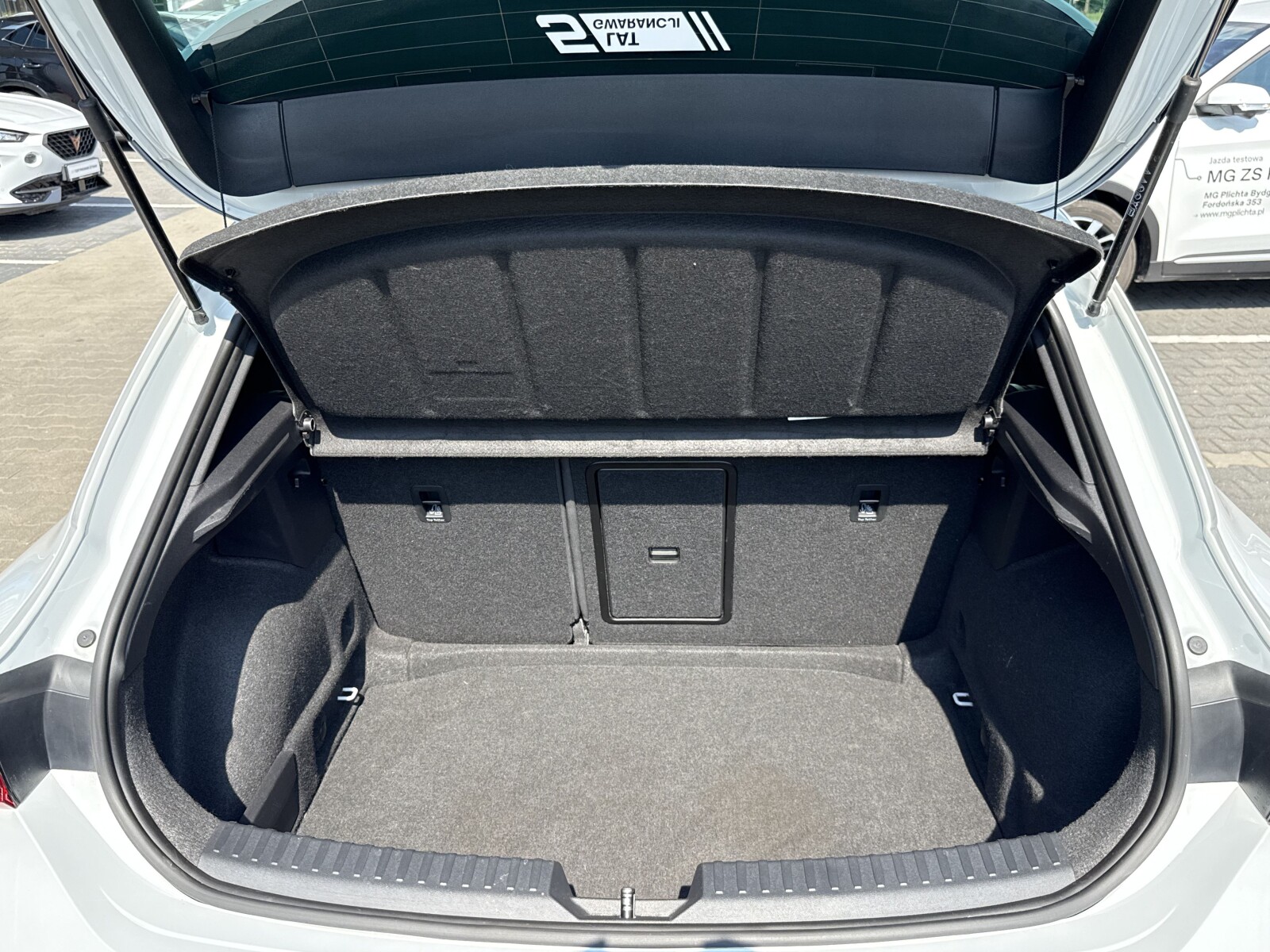 Seat Leon - zdjęcie 17