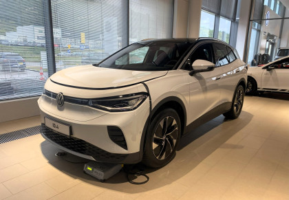 77 KWh | Super Cena | IQ. Drive | Area View | LED Matrix
