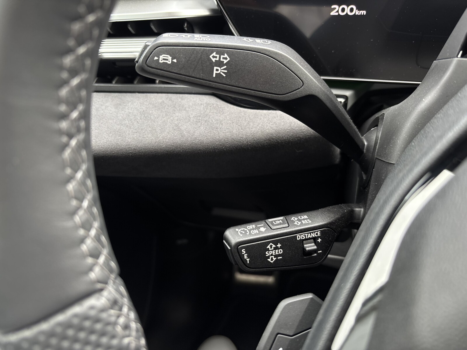 Audi A6 Limousine - zdjęcie 12