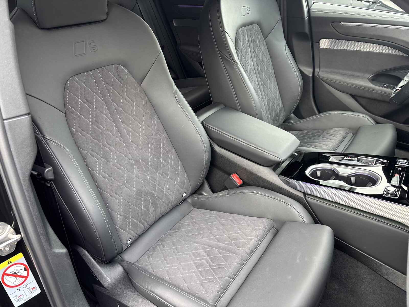 Audi A6 Limousine - zdjęcie 37