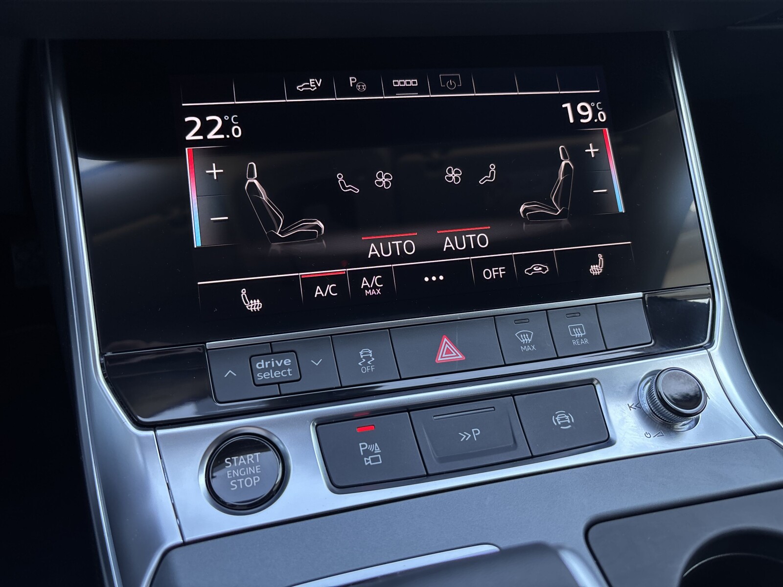 Audi A6 Limousine - zdjęcie 19