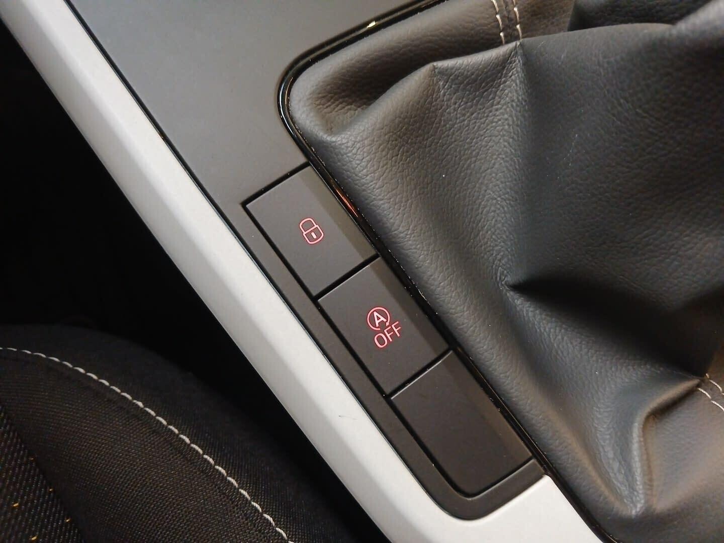 Seat Arona - zdjęcie 13