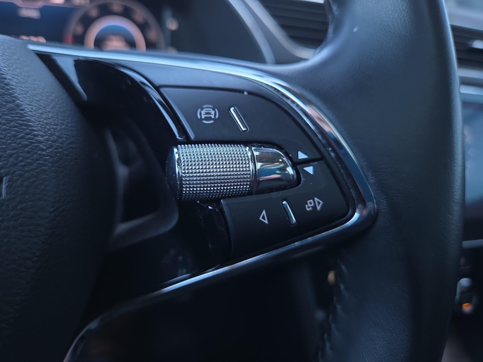 Škoda Superb Combi - zdjęcie 19