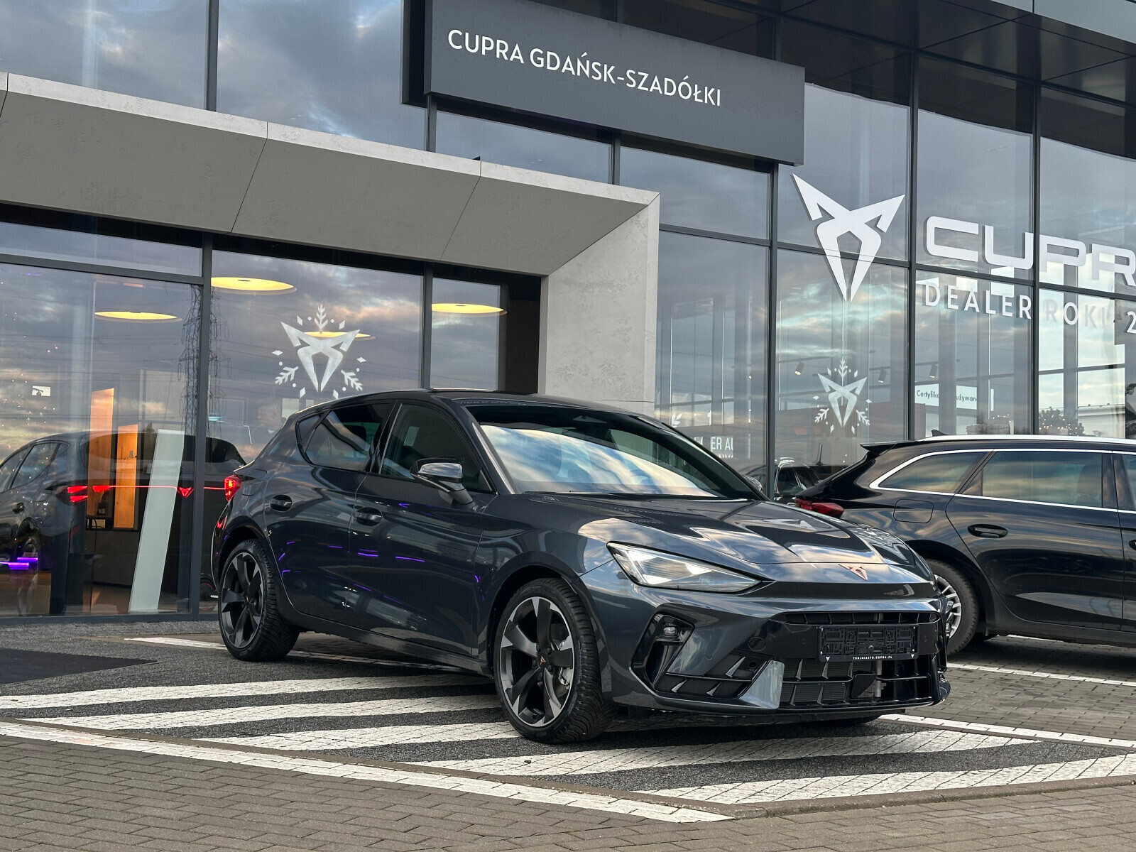Pakiety: Edge, Dynamic Design, Inteligent Drive / Koło Zapasowe