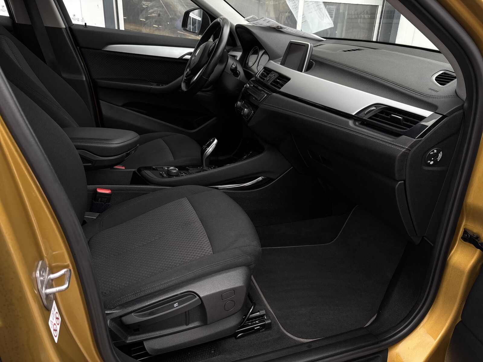 BMW X2 - zdjęcie 9