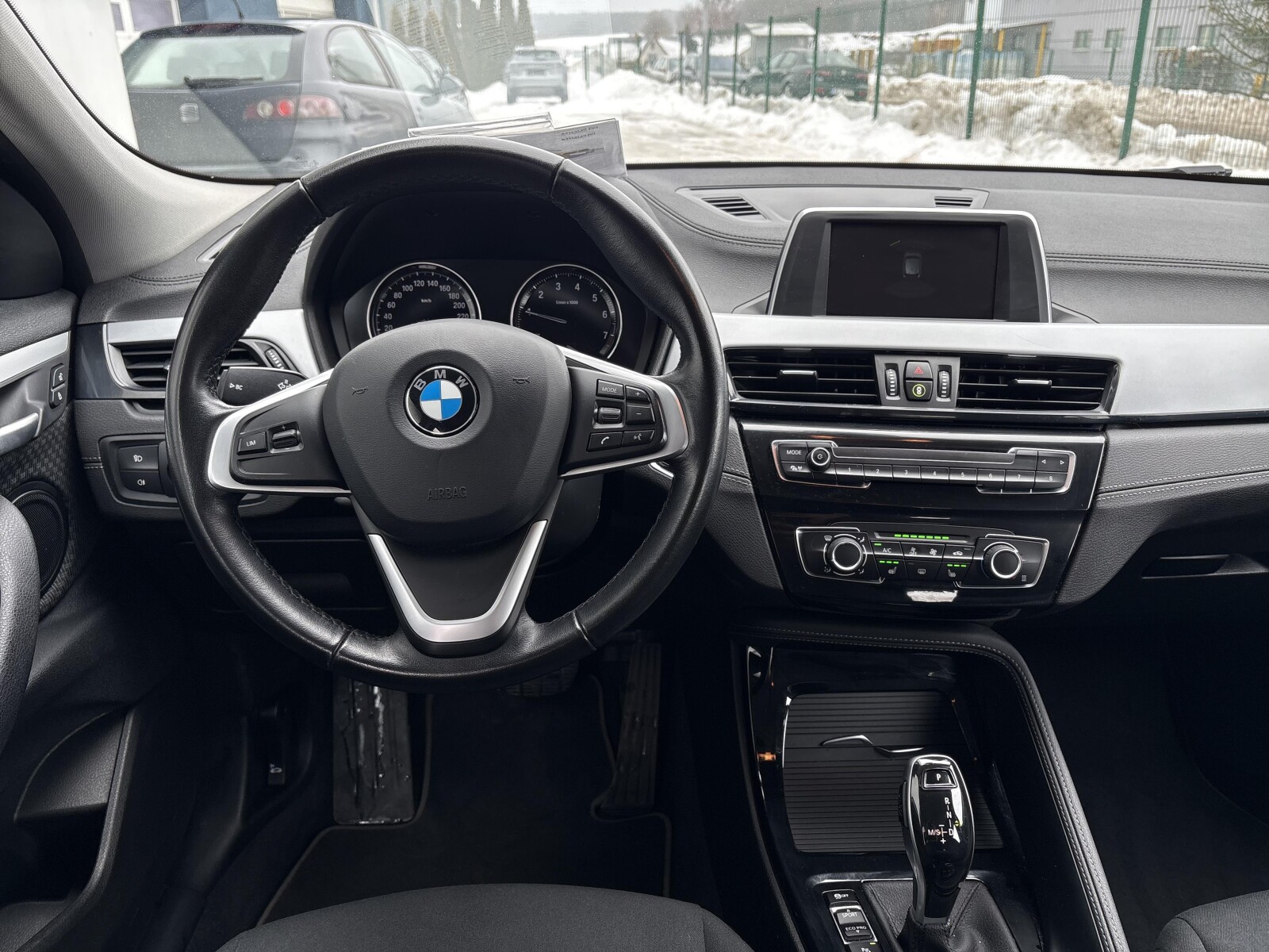 BMW X2 - zdjęcie 11