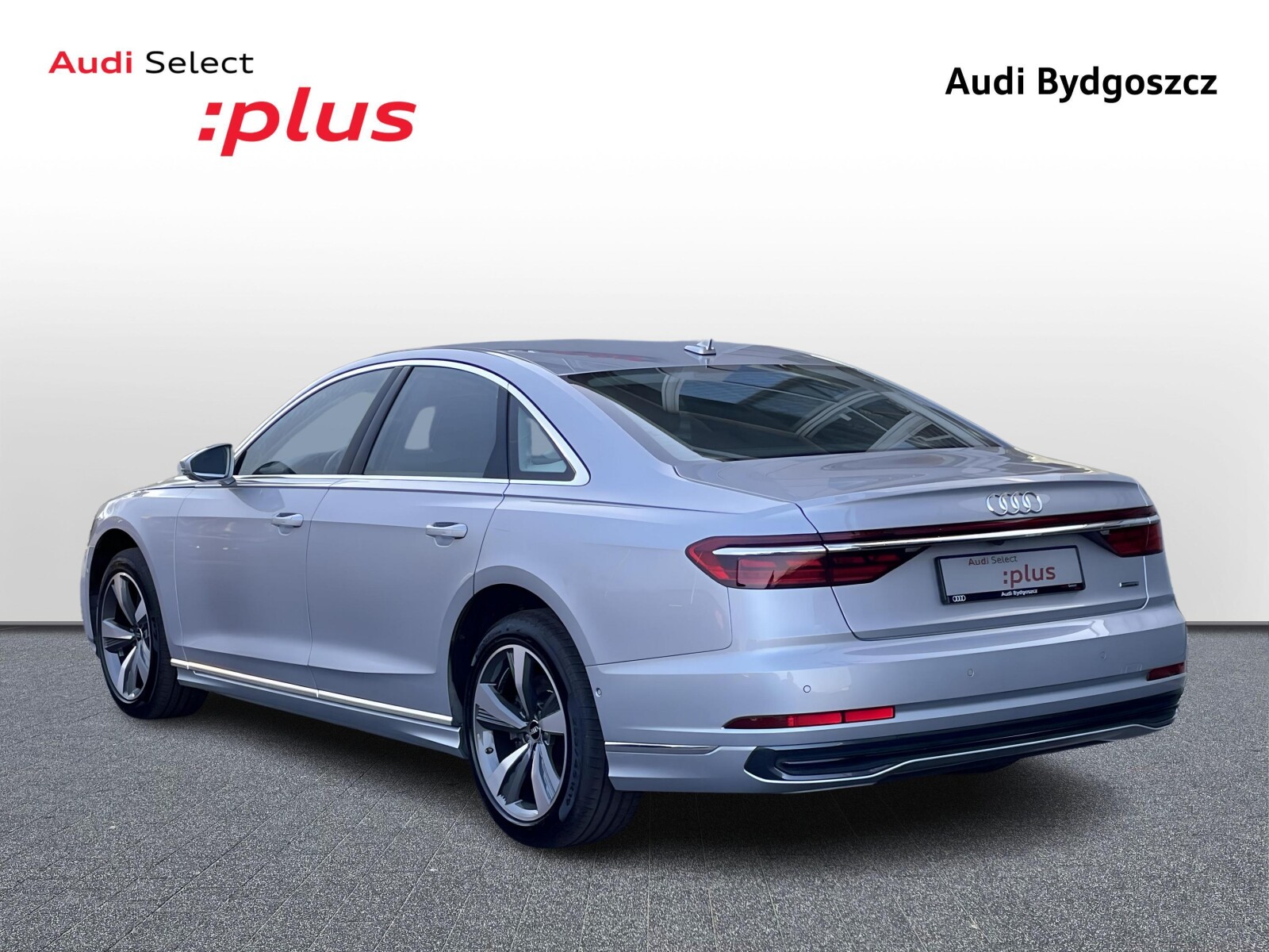 Audi A8 - zdjęcie 3