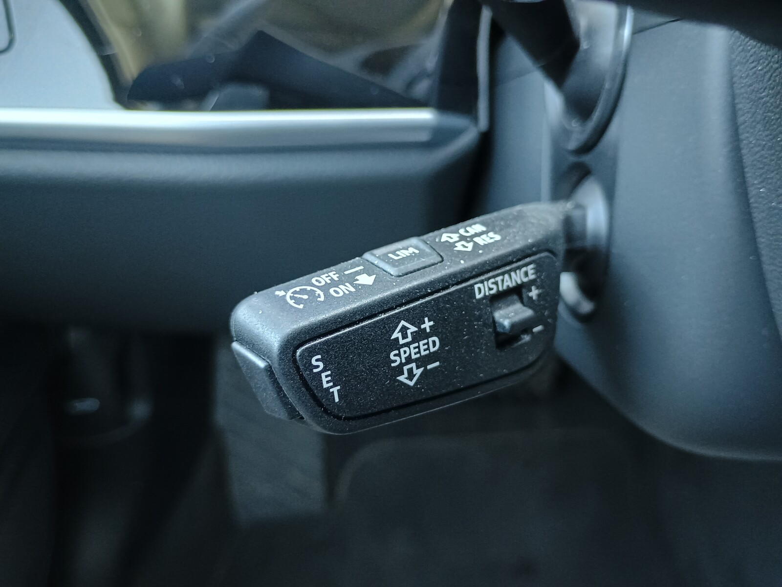 Audi A8 - zdjęcie 27