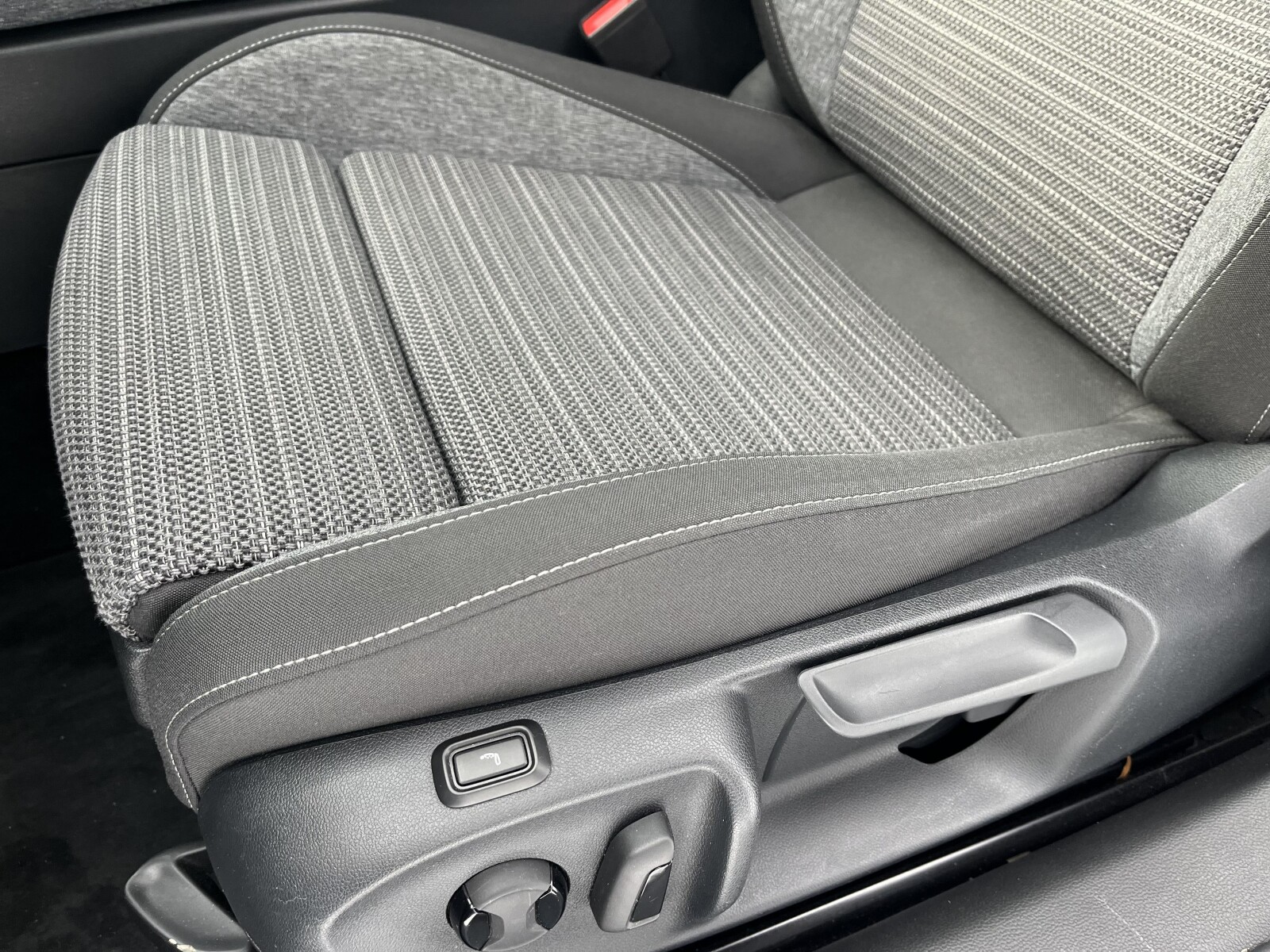 Škoda Superb Combi - zdjęcie 14