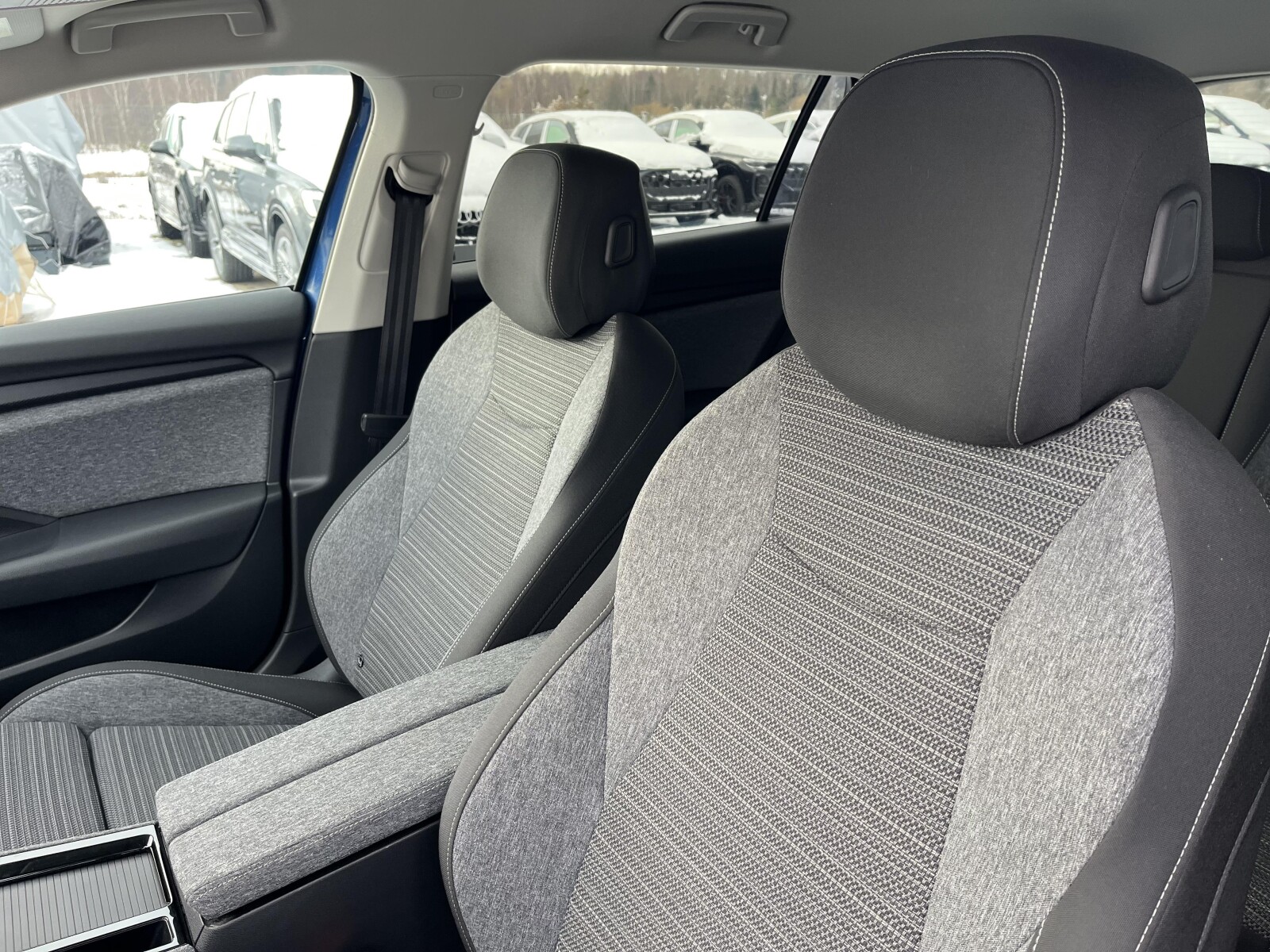 Škoda Superb Combi - zdjęcie 13