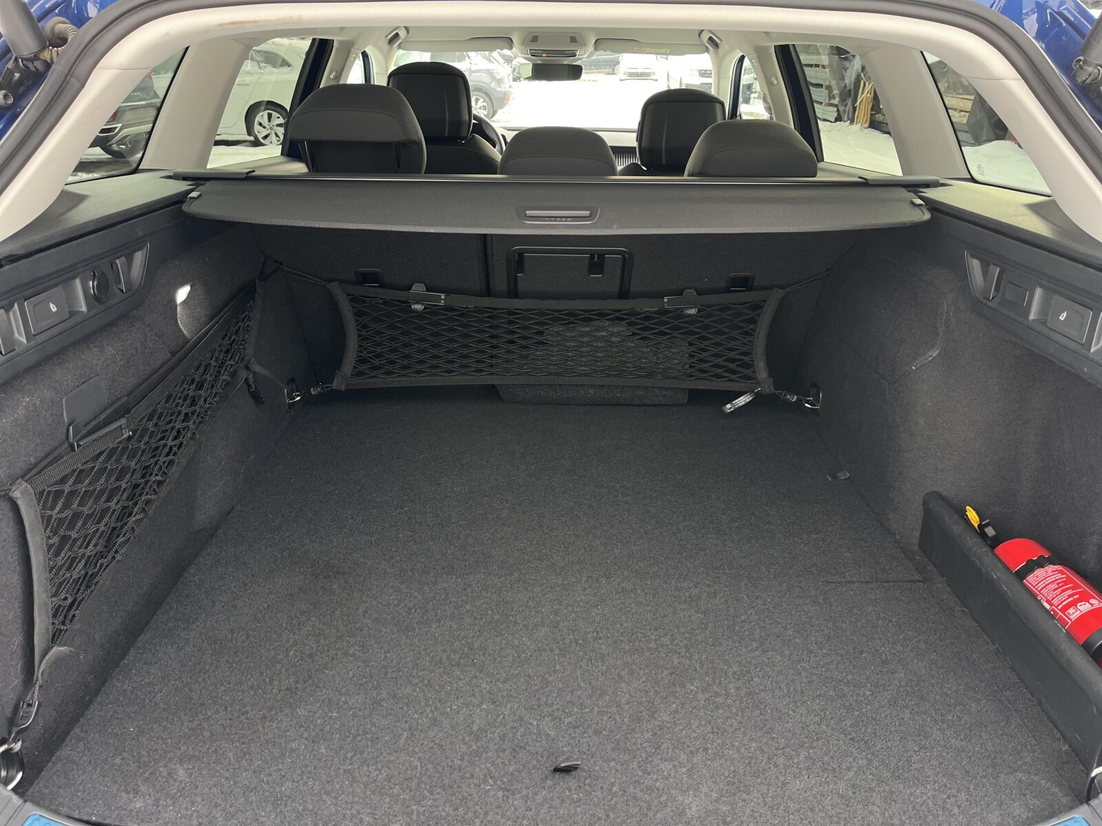 Škoda Superb Combi - zdjęcie 16