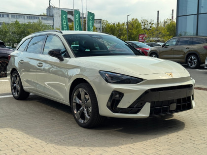 1.5 ETSI 150KM DSG Taiga Grey: Intelligent Drive, Kubełki, Sennheiser