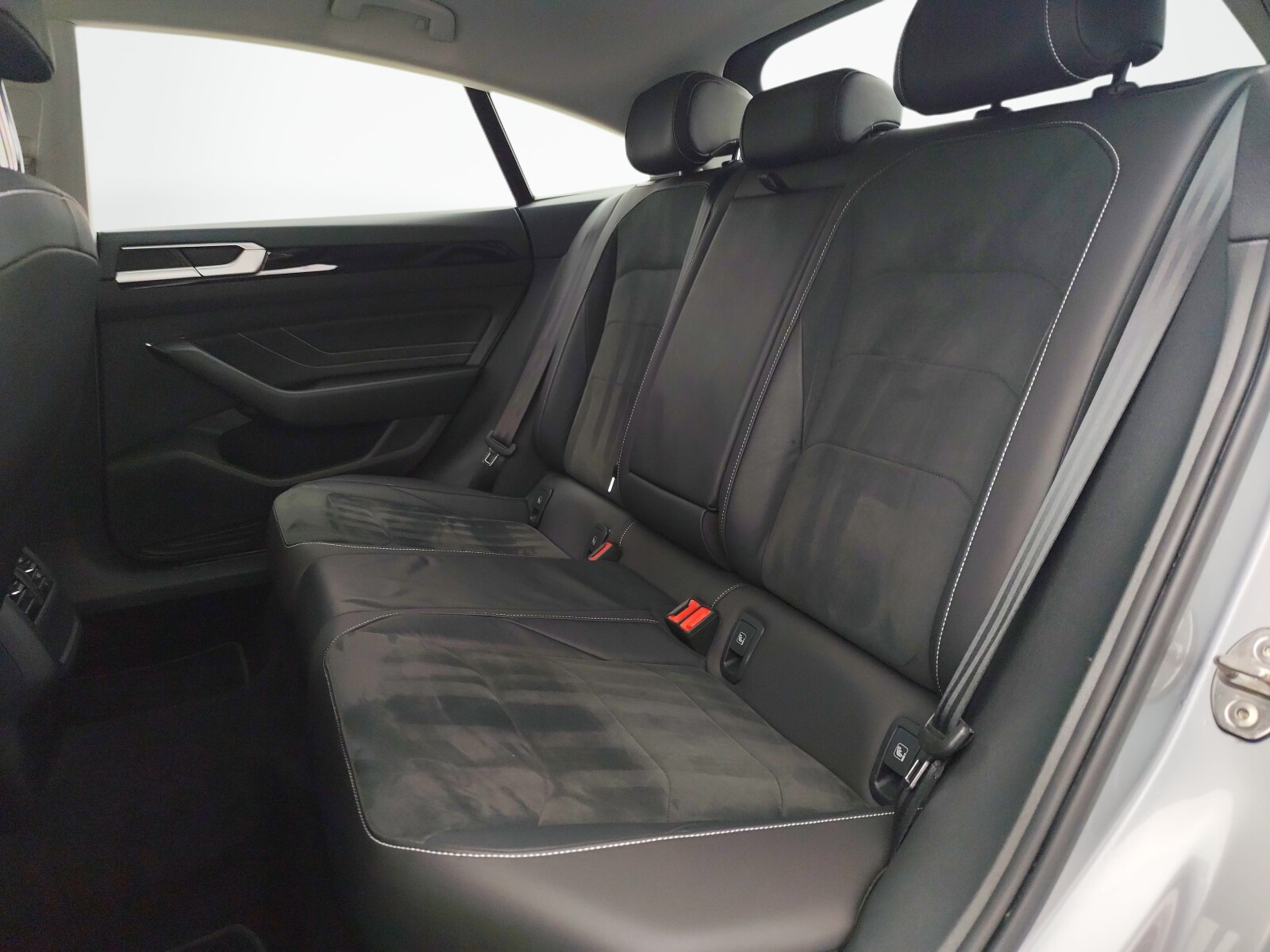 Volkswagen Arteon - zdjęcie 14