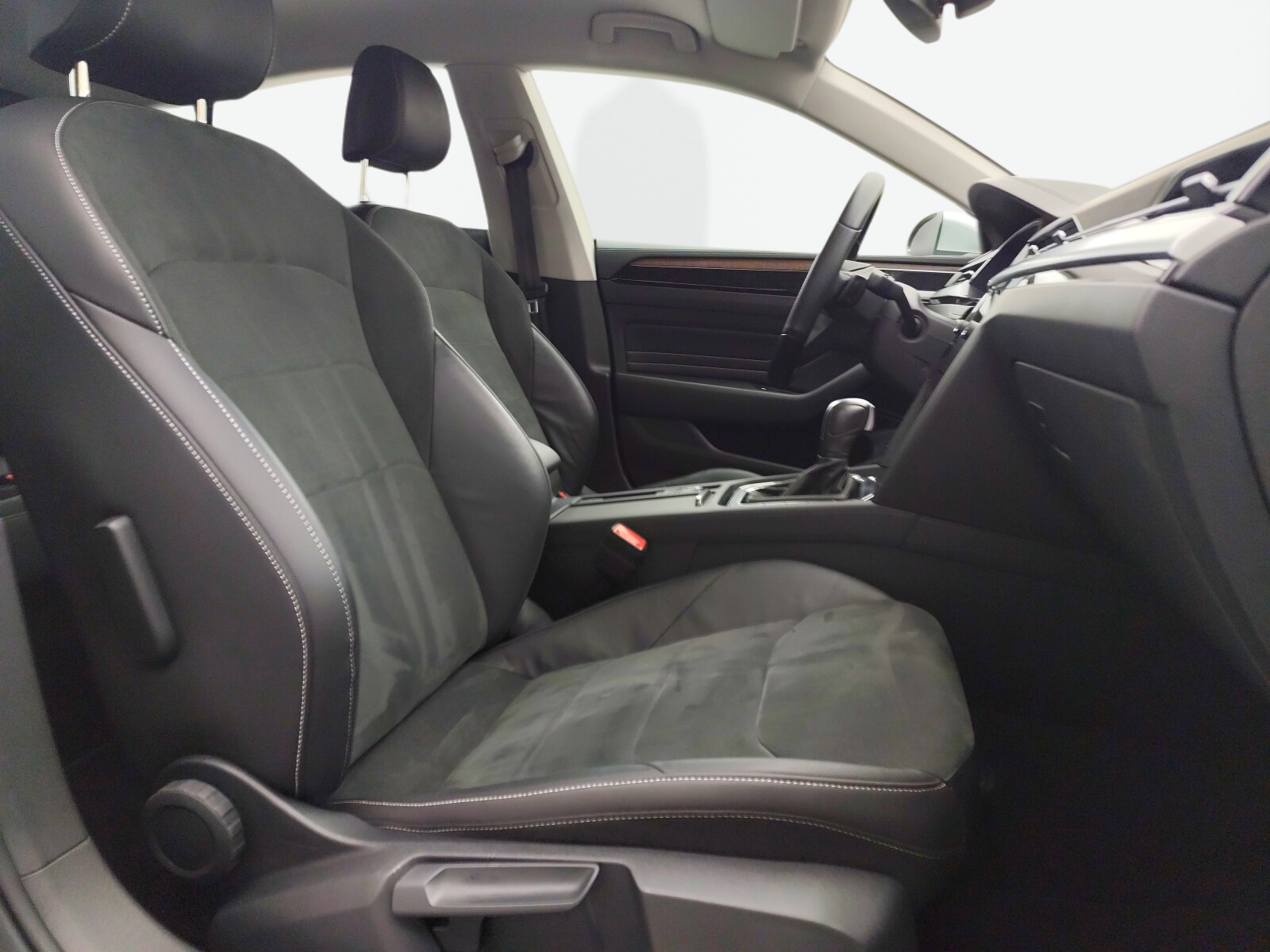 Volkswagen Arteon - zdjęcie 21