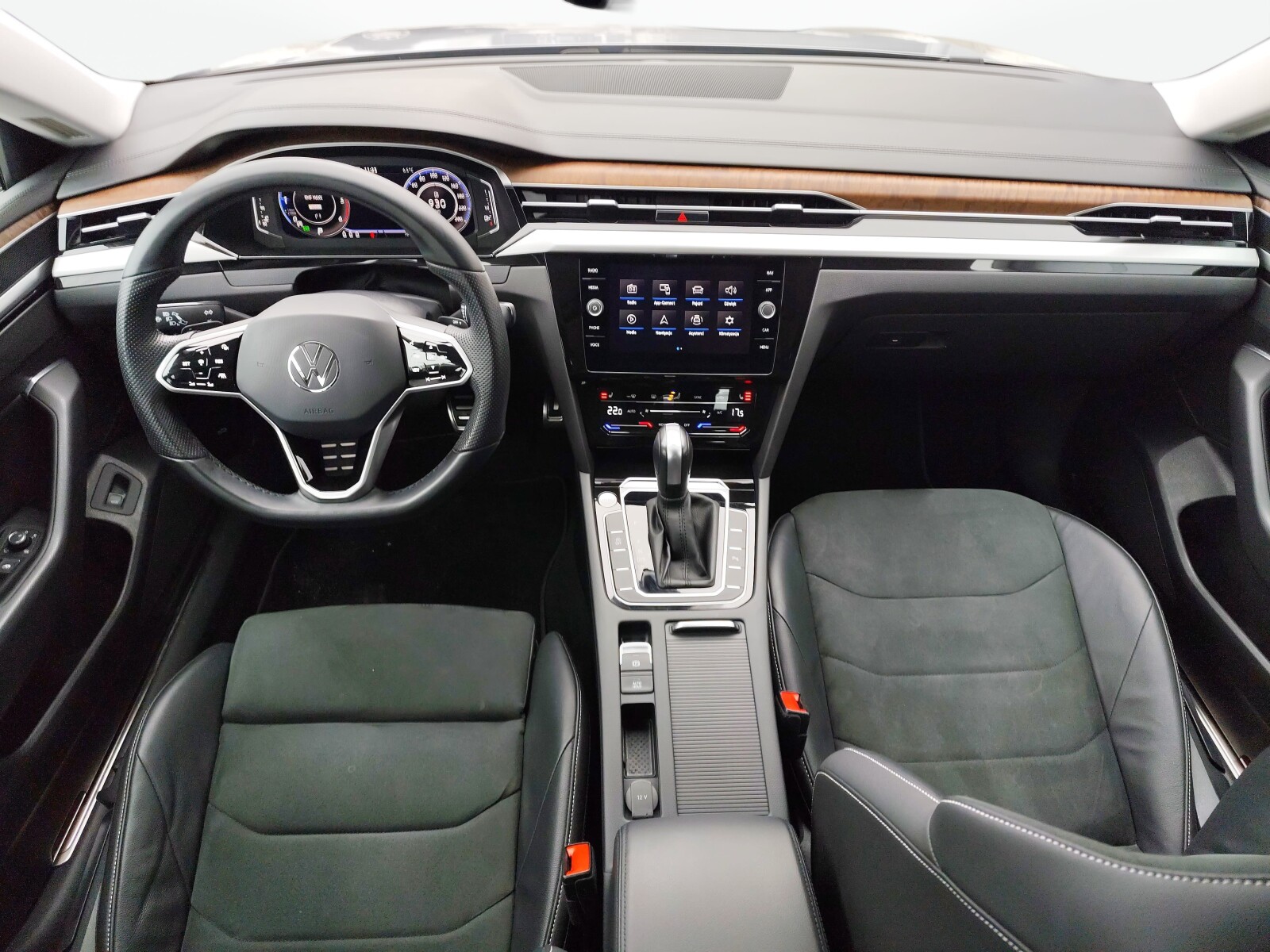 Volkswagen Arteon - zdjęcie 16
