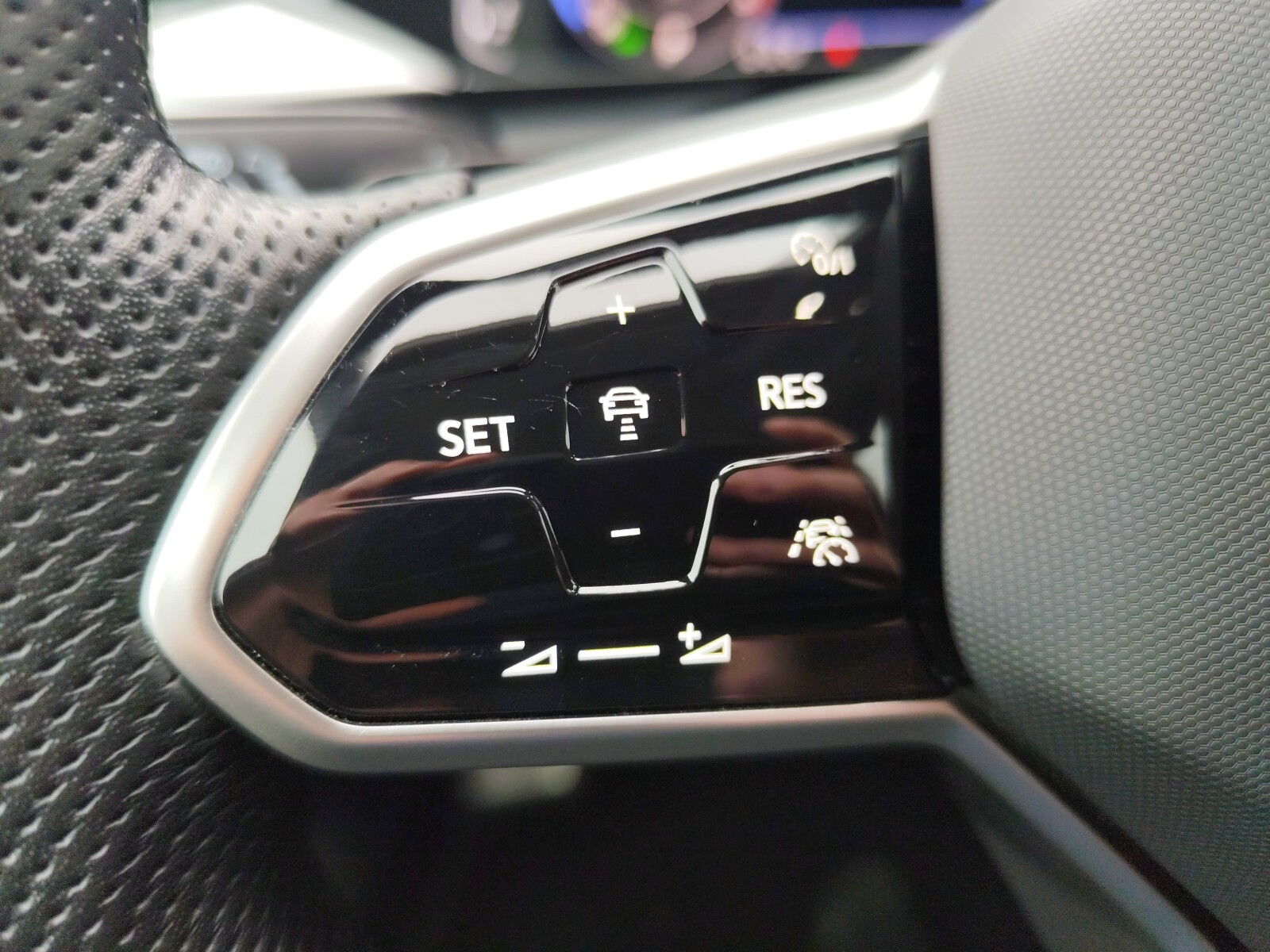 Volkswagen Arteon - zdjęcie 23