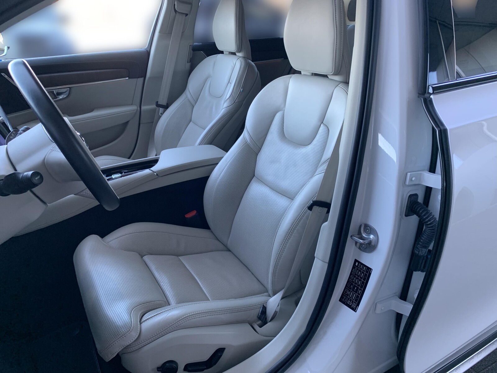 Volvo V90 Cross Country - zdjęcie 11