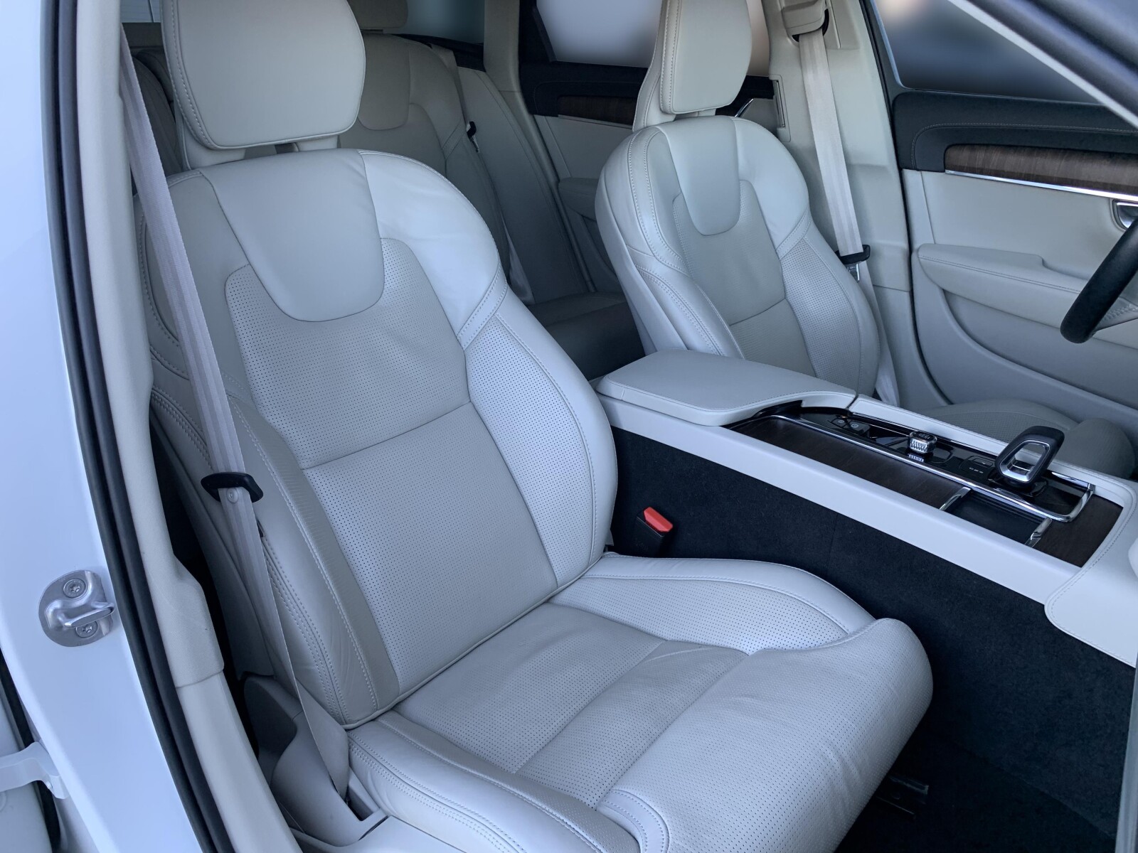 Volvo V90 Cross Country - zdjęcie 13