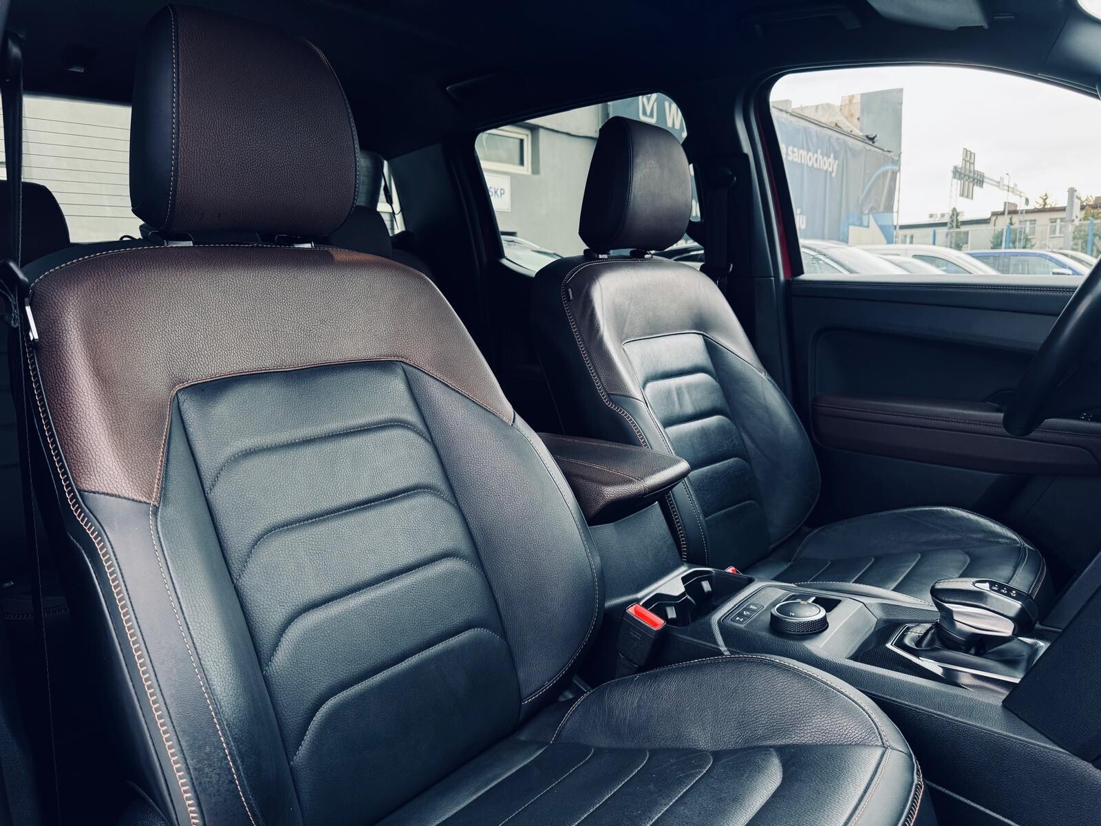 Volkswagen Amarok - zdjęcie 14