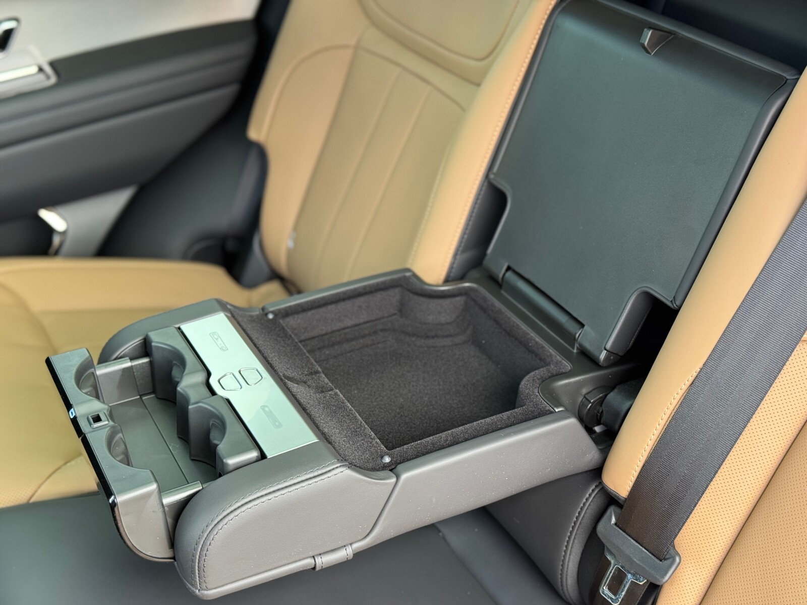 Land Rover Range Rover Sport - zdjęcie 27