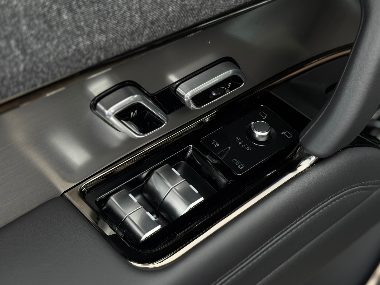 Land Rover Range Rover Sport - zdjęcie 7