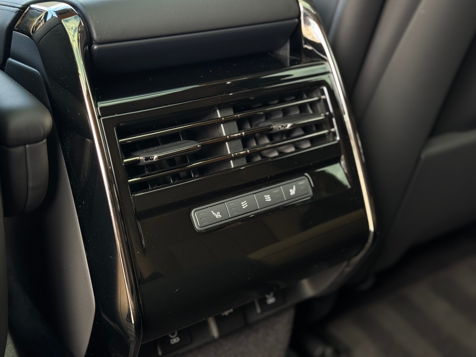 Land Rover Range Rover Sport - zdjęcie 24