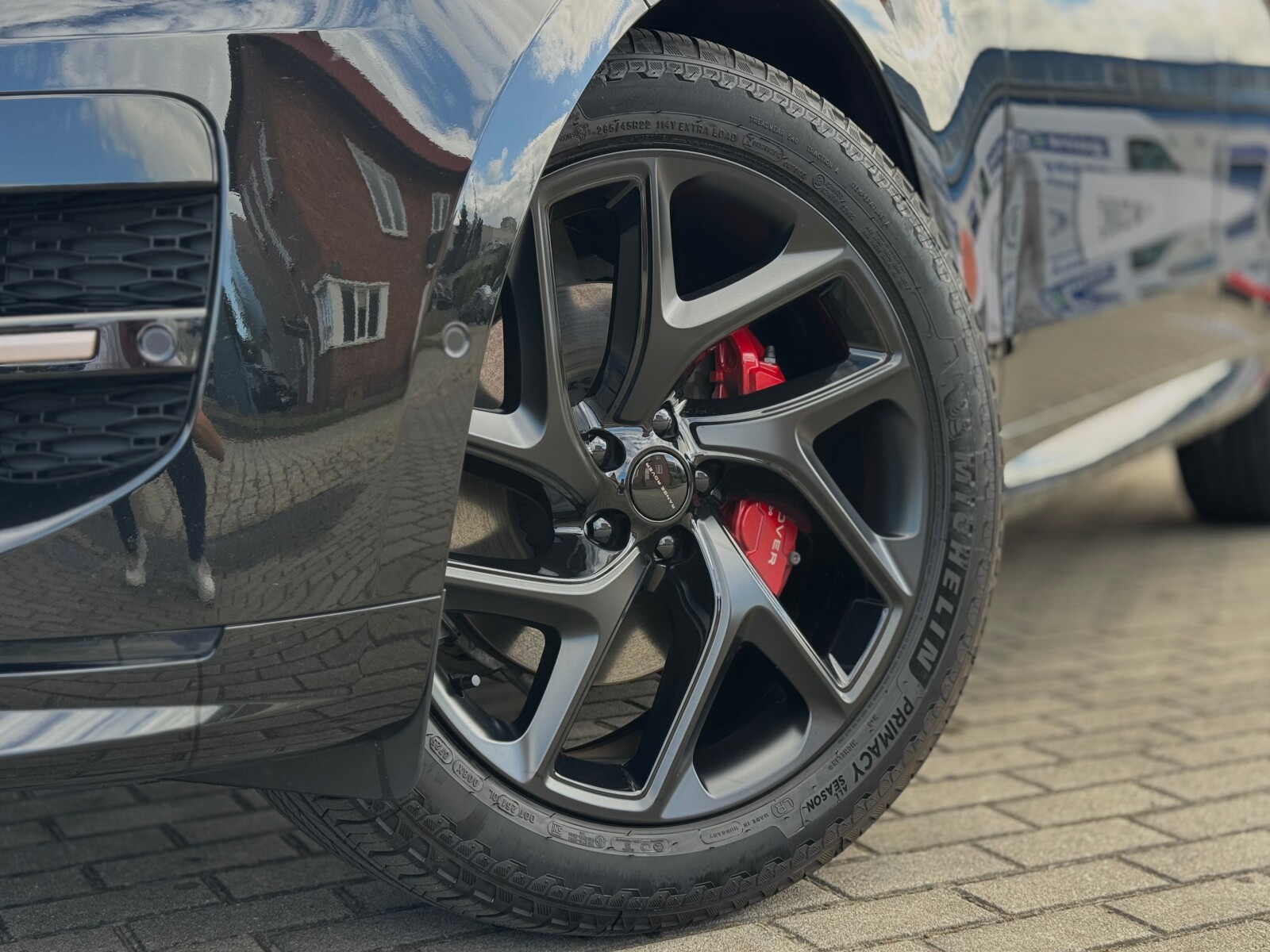 Land Rover Range Rover Sport - zdjęcie 4