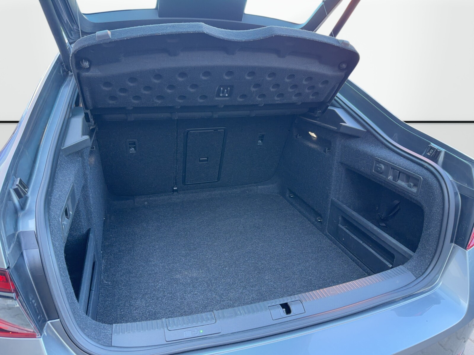 Škoda Superb - zdjęcie 38