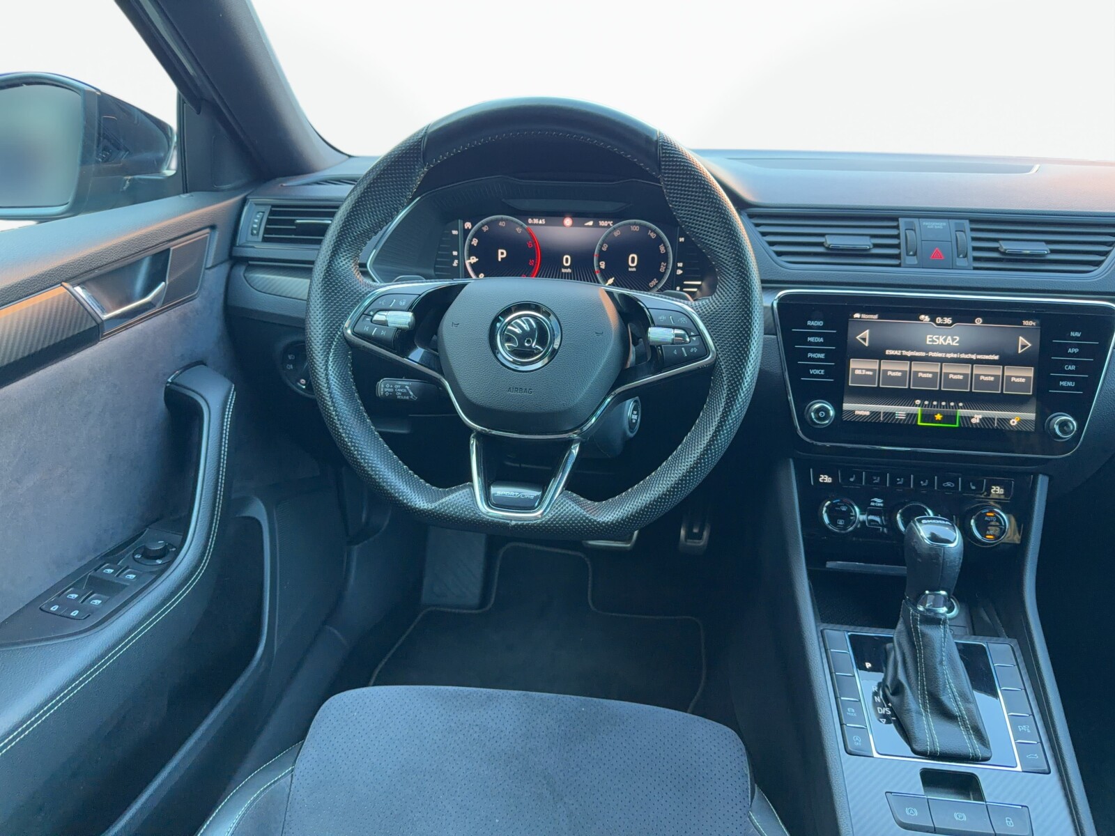 Škoda Superb - zdjęcie 19