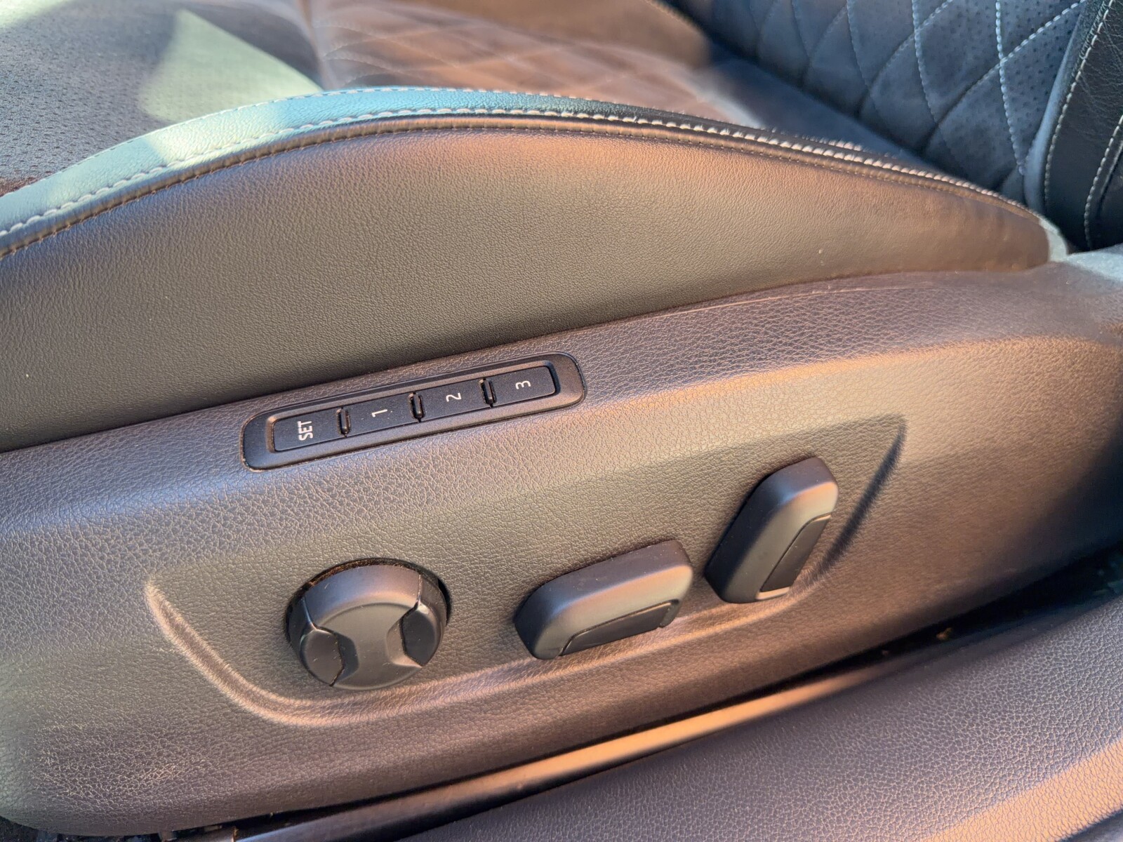 Škoda Superb - zdjęcie 13