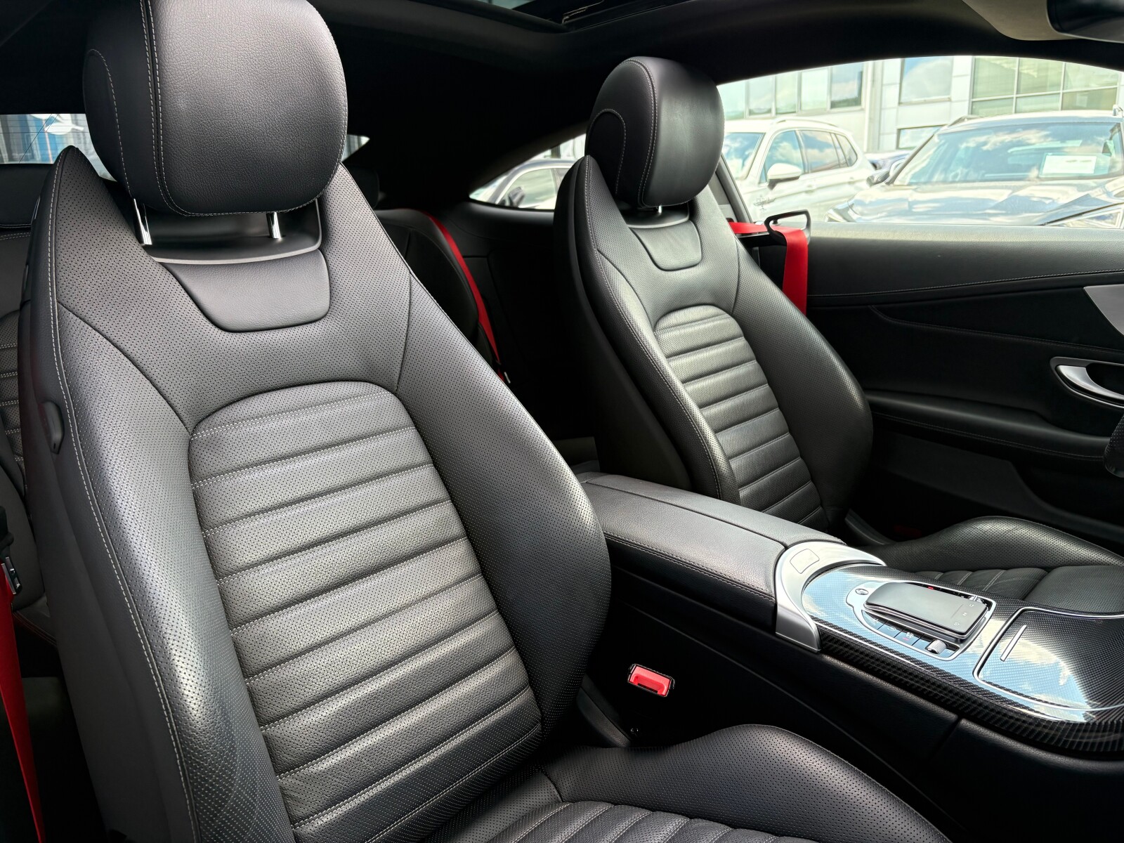Mercedes-Benz C 43 AMG - zdjęcie 17