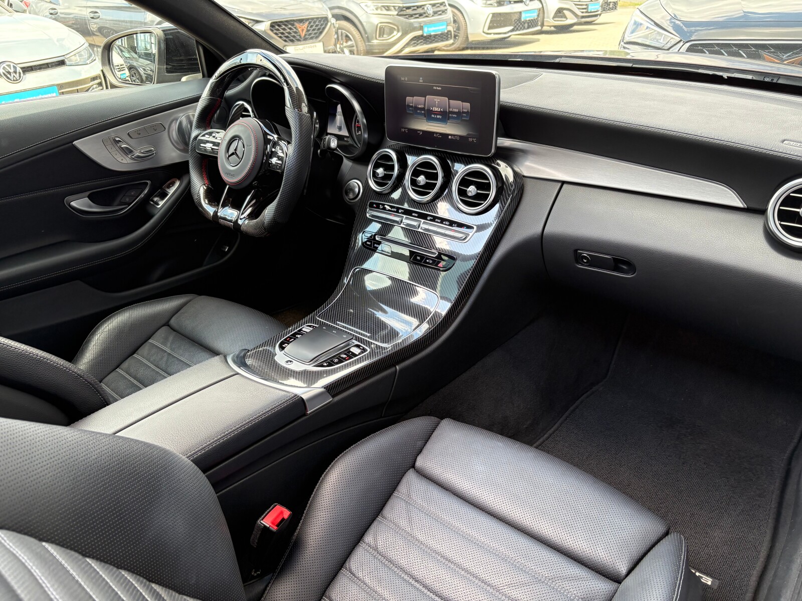 Mercedes-Benz C 43 AMG - zdjęcie 16