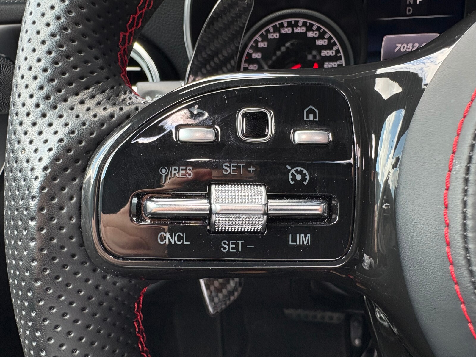 Mercedes-Benz C 43 AMG - zdjęcie 24