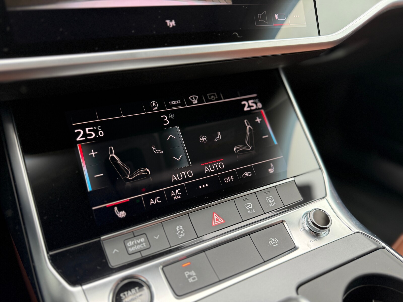 Audi A6 Avant - zdjęcie 27