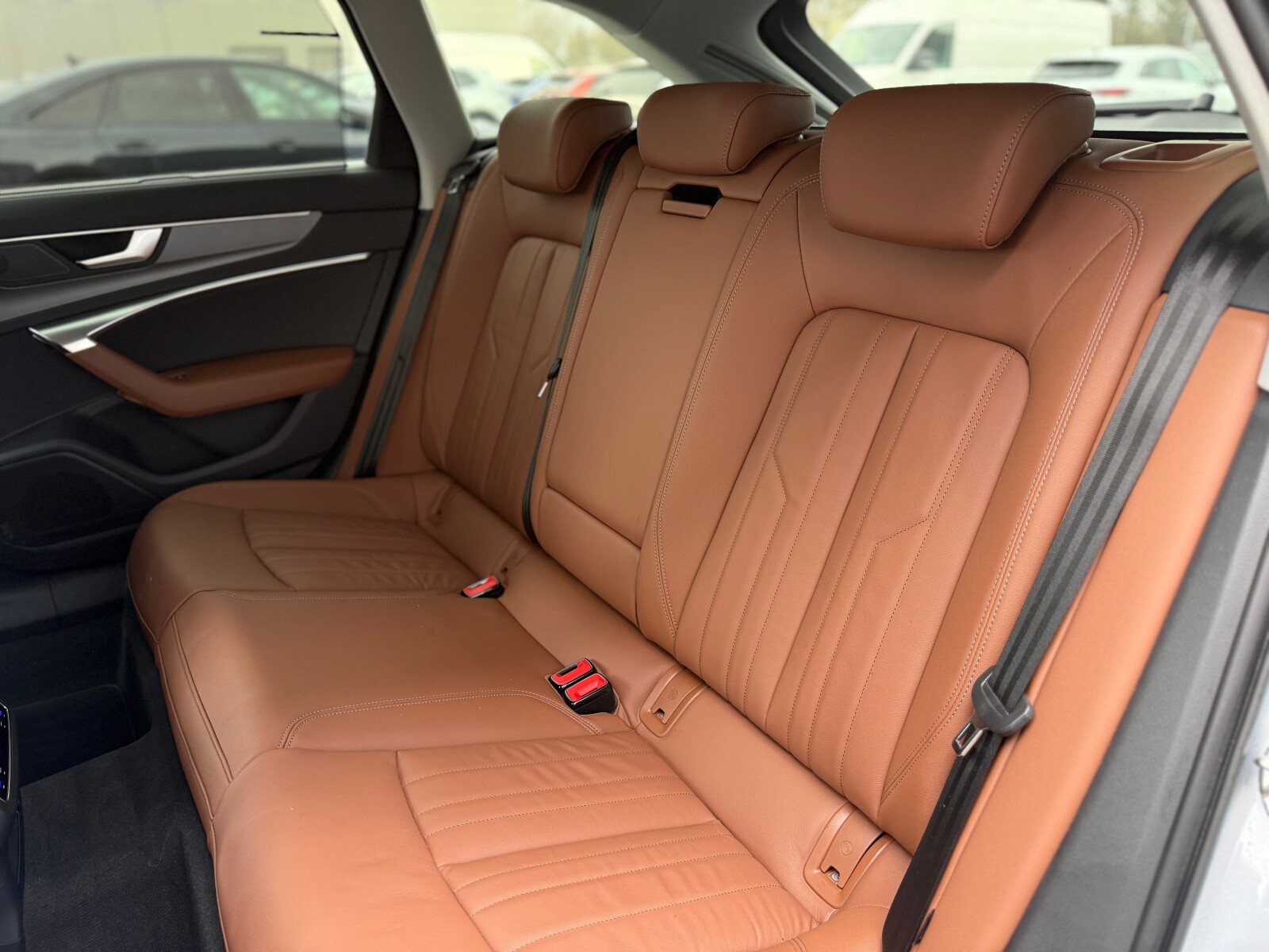 Audi A6 Avant - zdjęcie 25