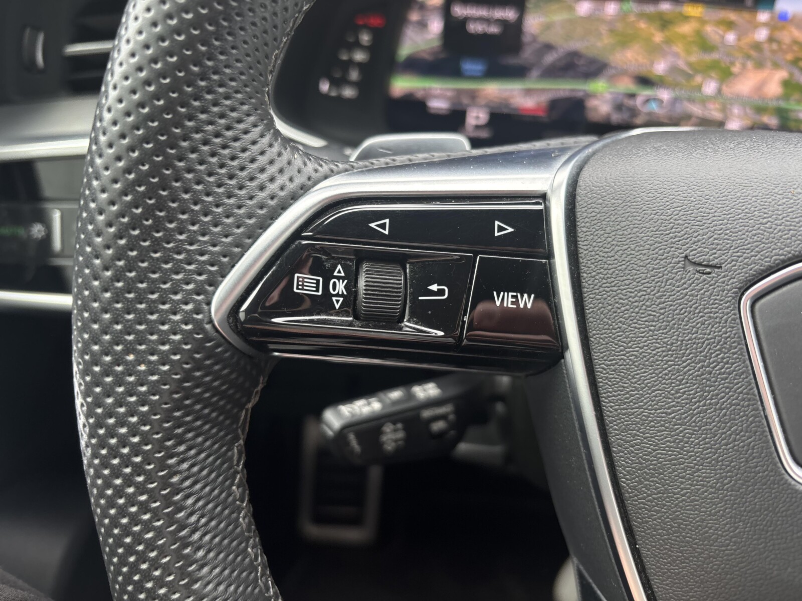 Audi A6 Avant - zdjęcie 11