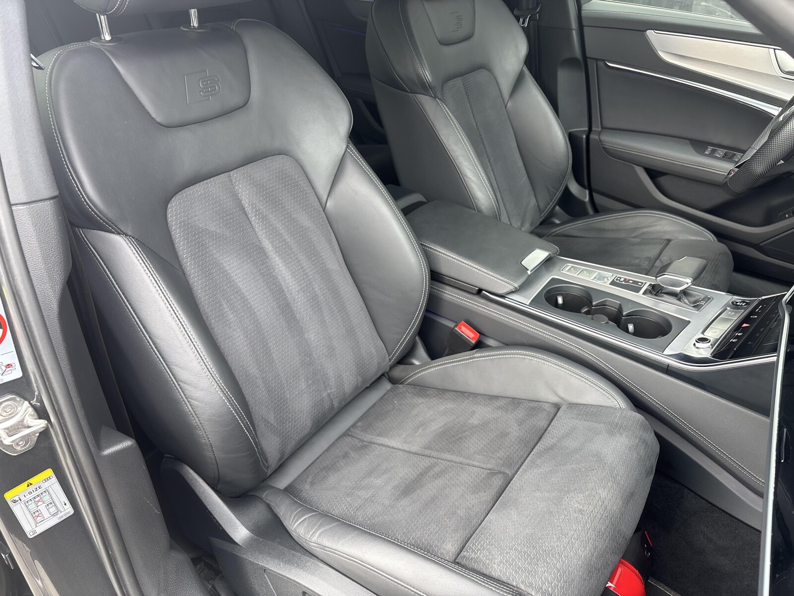 Audi A6 Avant - zdjęcie 25