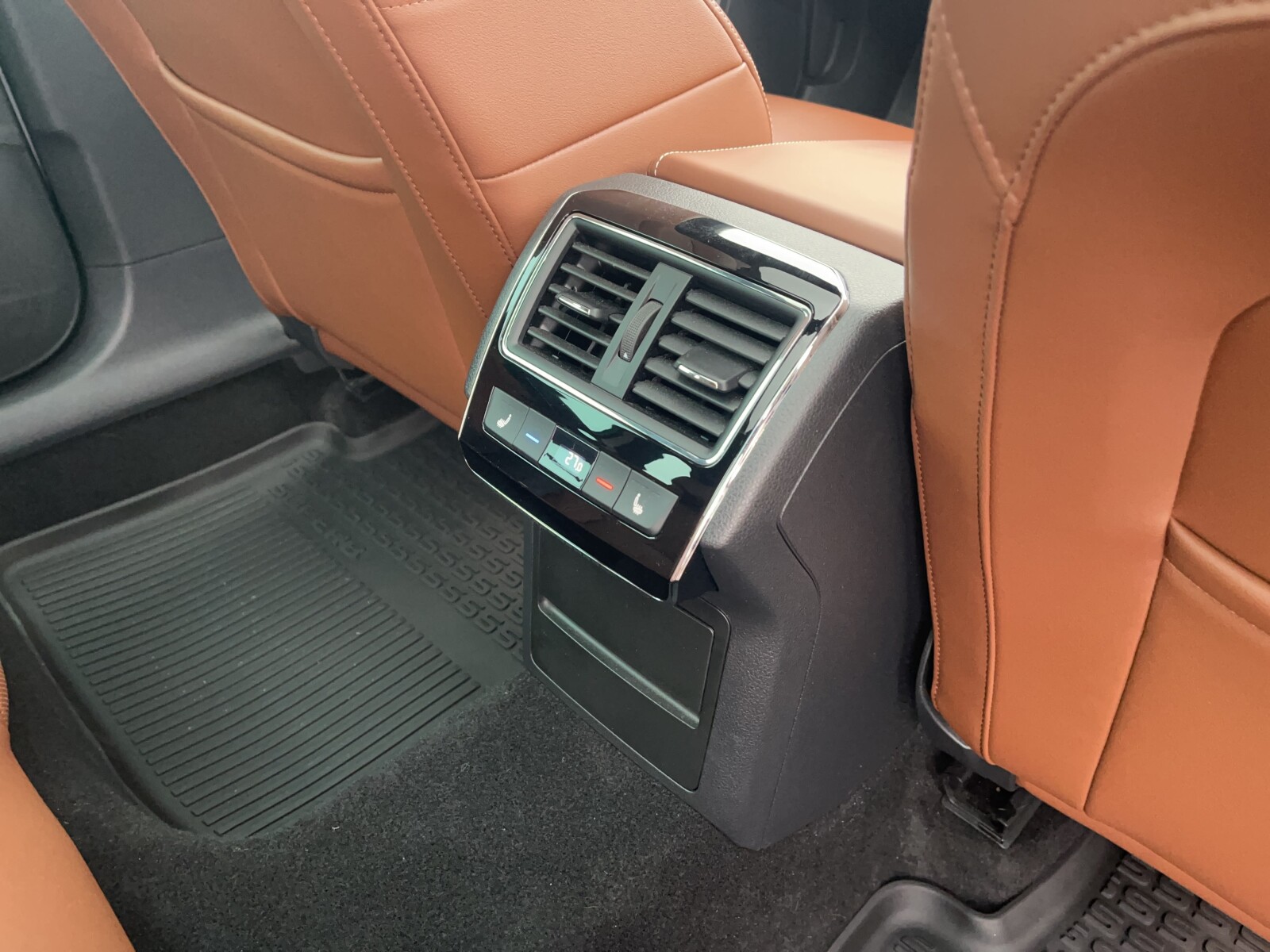 Škoda Superb Combi - zdjęcie 13